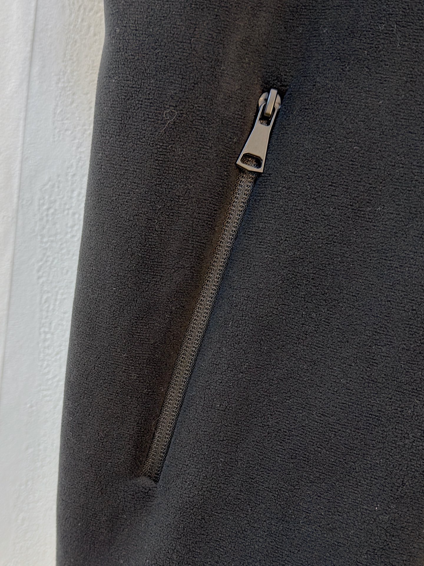 P蒙口摇粒绒外套25ss早秋【新品】秋冬专柜新款休闲外套！超前卫设计风格 细腻舒适 穿着非常轻便不易起皱