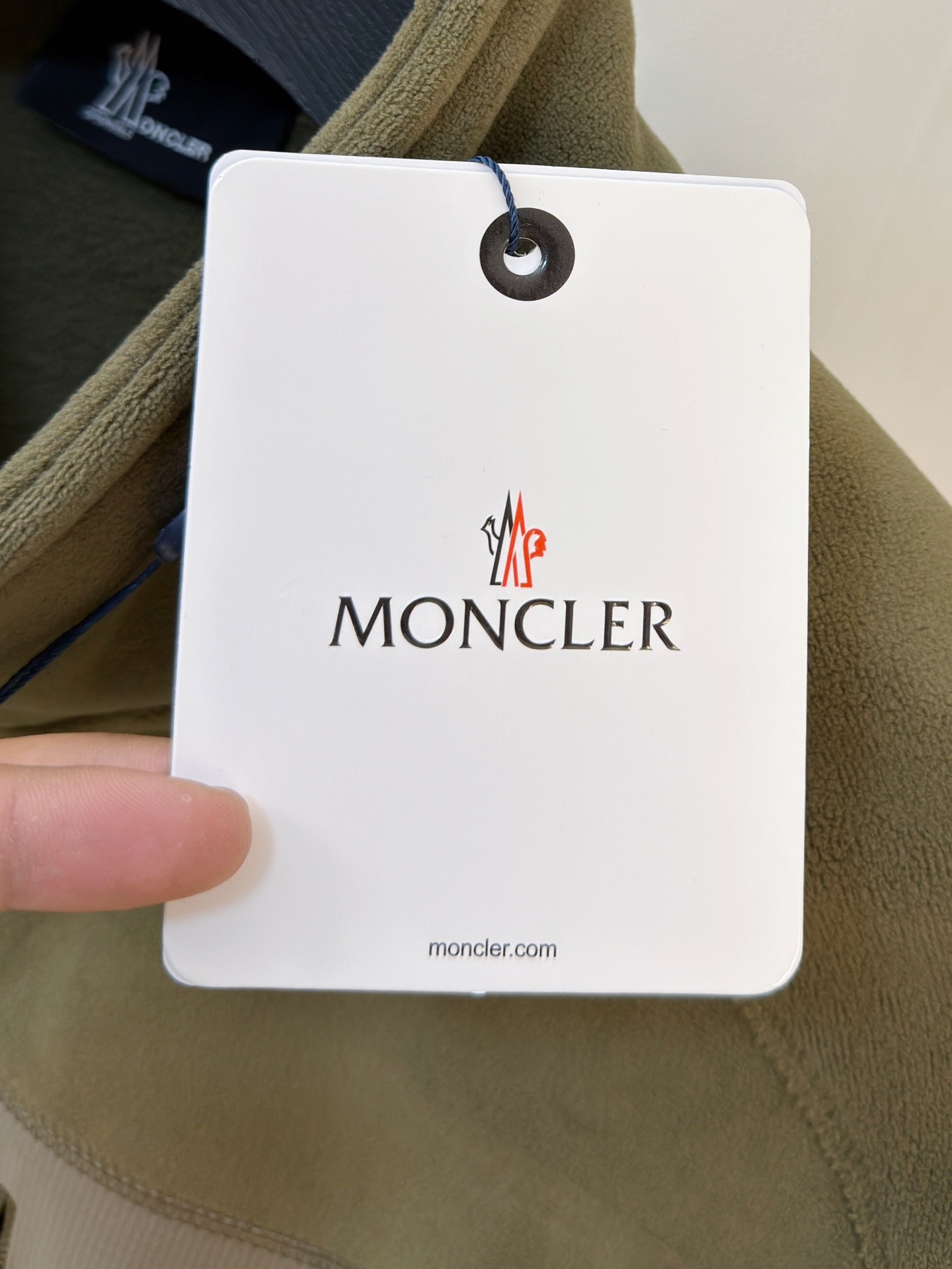 P蒙口摇粒绒外套25ss早秋【新品】秋冬专柜新款休闲外套！超前卫设计风格 细腻舒适 穿着非常轻便不易起皱