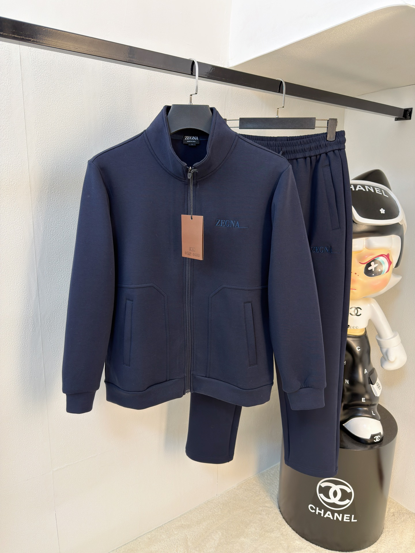 P杰尼亚2025秋冬新款专柜同款休闲空气层面料套装，透气舒适休闲！高级感满满！细节精致高档，做工无可挑剔