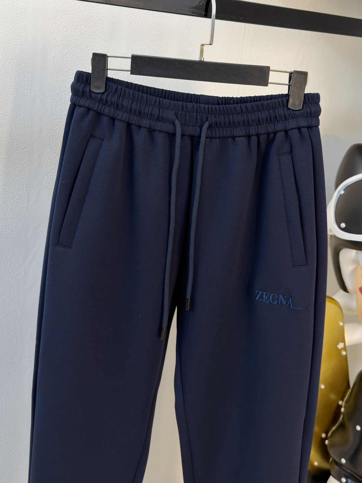 P杰尼亚2025秋冬新款专柜同款休闲空气层面料套装，透气舒适休闲！高级感满满！细节精致高档，做工无可挑剔