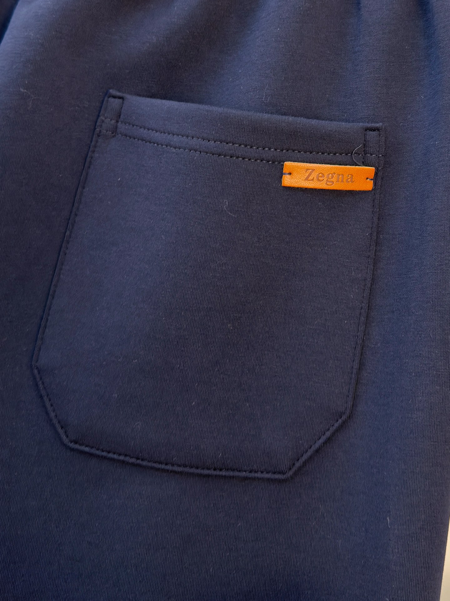 P杰尼亚2025秋冬新款专柜同款休闲空气层面料套装，透气舒适休闲！高级感满满！细节精致高档，做工无可挑剔