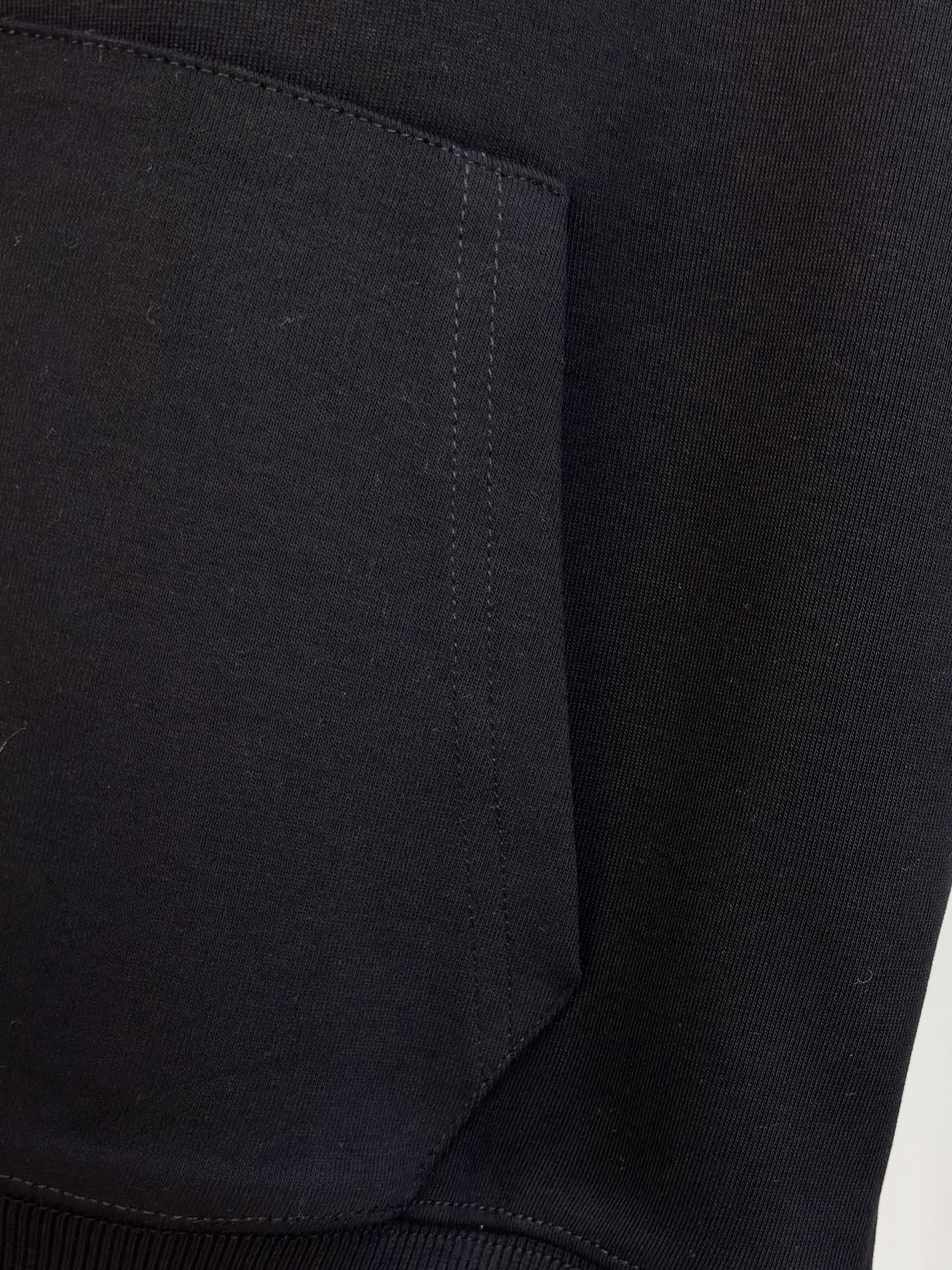 🌾罗意威25SS【新品】最新最顶级版本精美工艺连帽卫衣，最顶级的品质专柜原单套头衫，顶级制作工艺进口面料