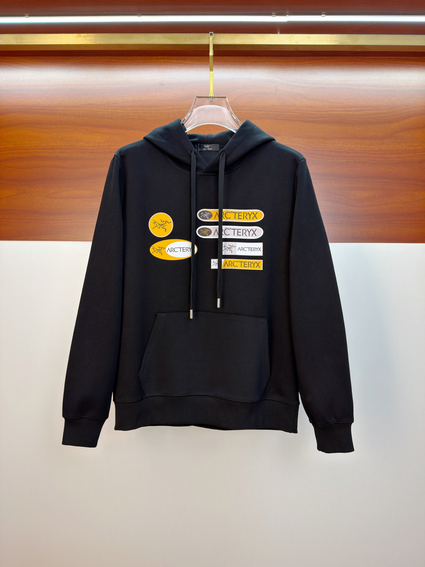 🌾始祖鸟25SS【新品】最新最顶级版本精美工艺连帽卫衣，最顶级的品质专柜原单套头衫，顶级制作工艺进口面料