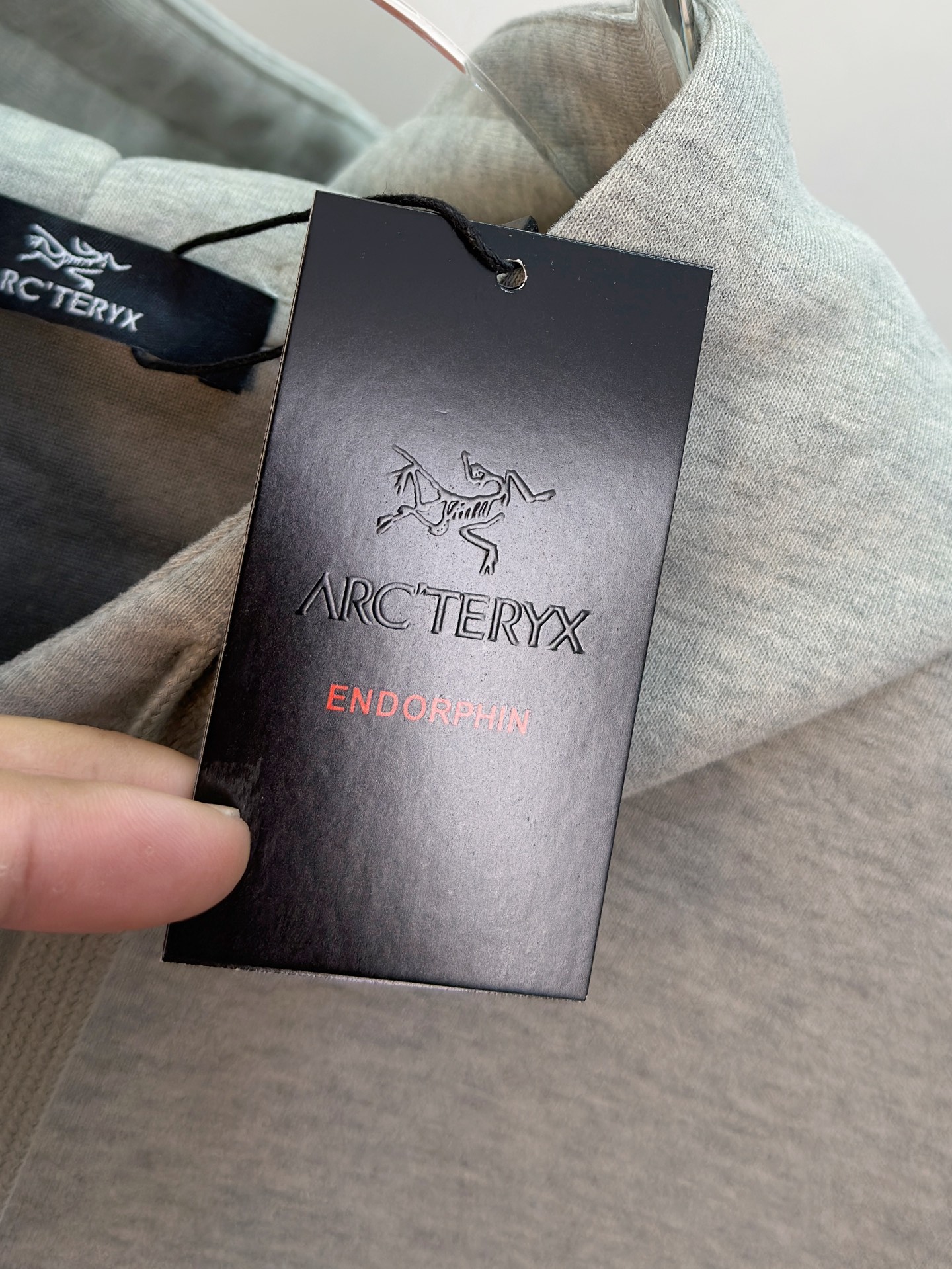 🌾始祖鸟25SS【新品】最新最顶级版本精美工艺连帽卫衣，最顶级的品质专柜原单套头衫，顶级制作工艺进口面料