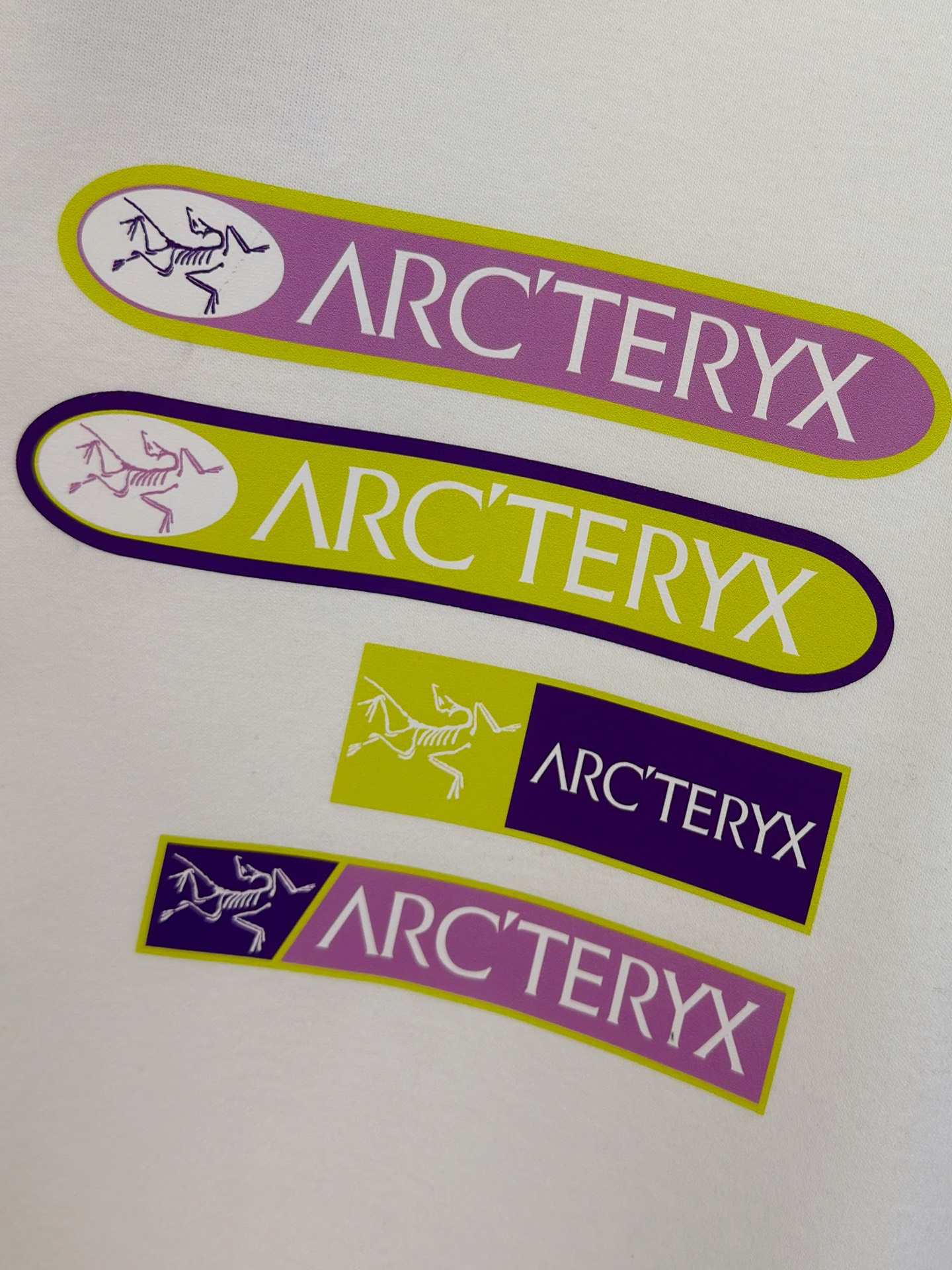 🌾始祖鸟25SS【新品】最新最顶级版本精美工艺连帽卫衣，最顶级的品质专柜原单套头衫，顶级制作工艺进口面料