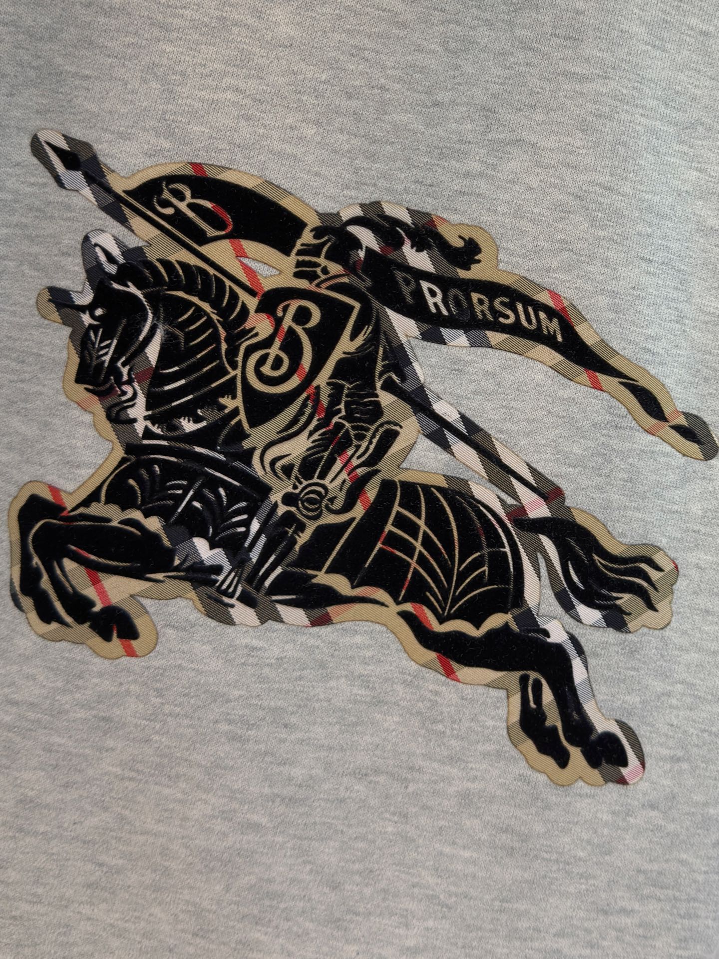 🌾巴宝莉25SS【新品】最新最顶级版本精美工艺连帽卫衣，最顶级的品质专柜原单套头衫，顶级制作工艺进口面料