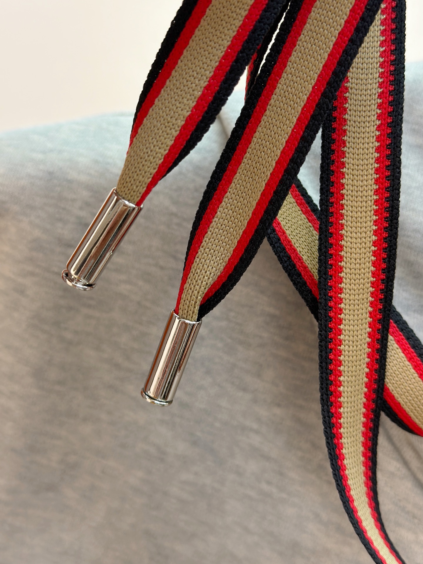 🌾巴宝莉25SS【新品】最新最顶级版本精美工艺连帽卫衣，最顶级的品质专柜原单套头衫，顶级制作工艺进口面料