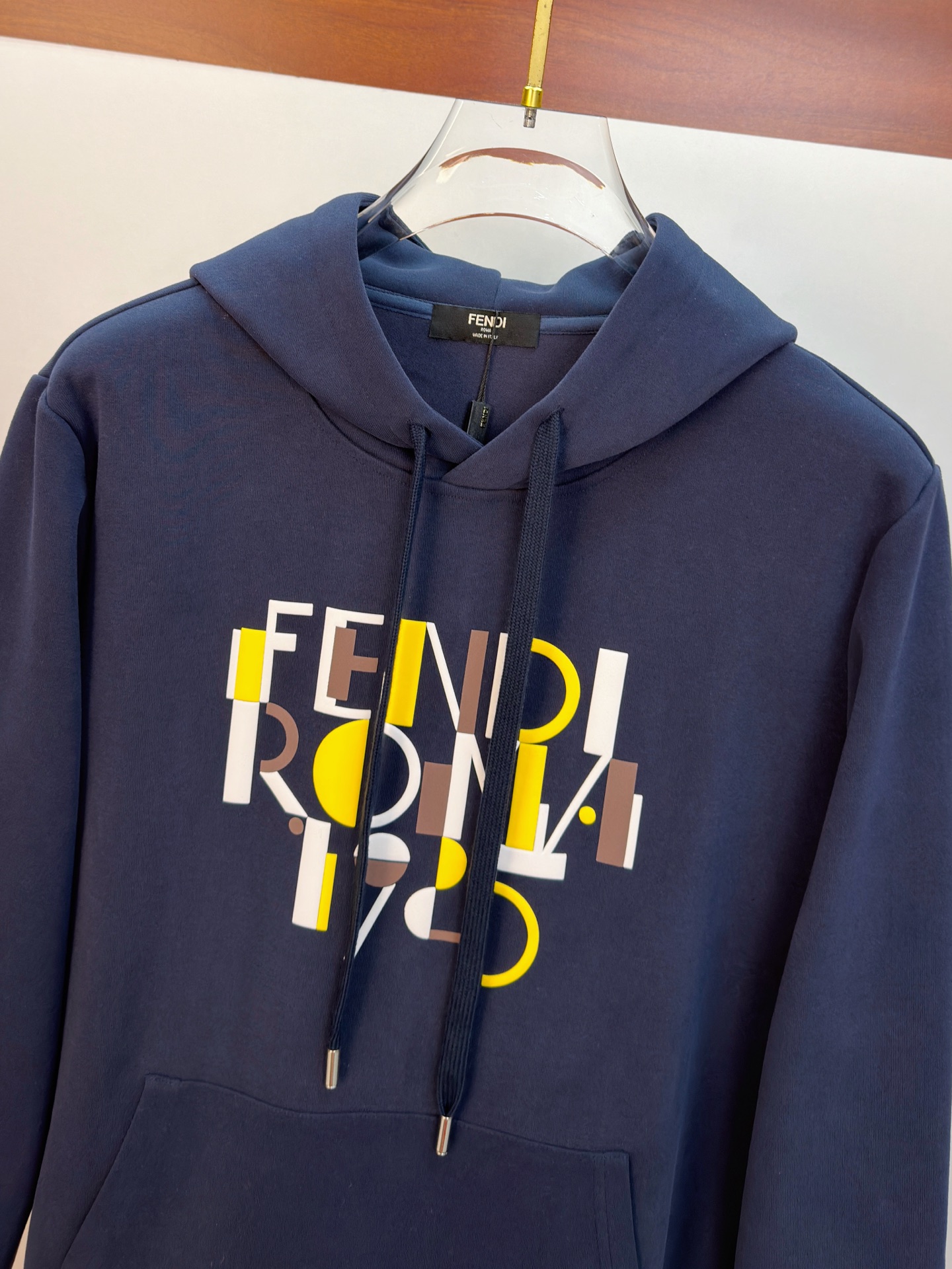 🌾芬迪25SS【新品】最新最顶级版本精美工艺连帽卫衣，最顶级的品质专柜原单套头衫，顶级制作工艺进口面料，