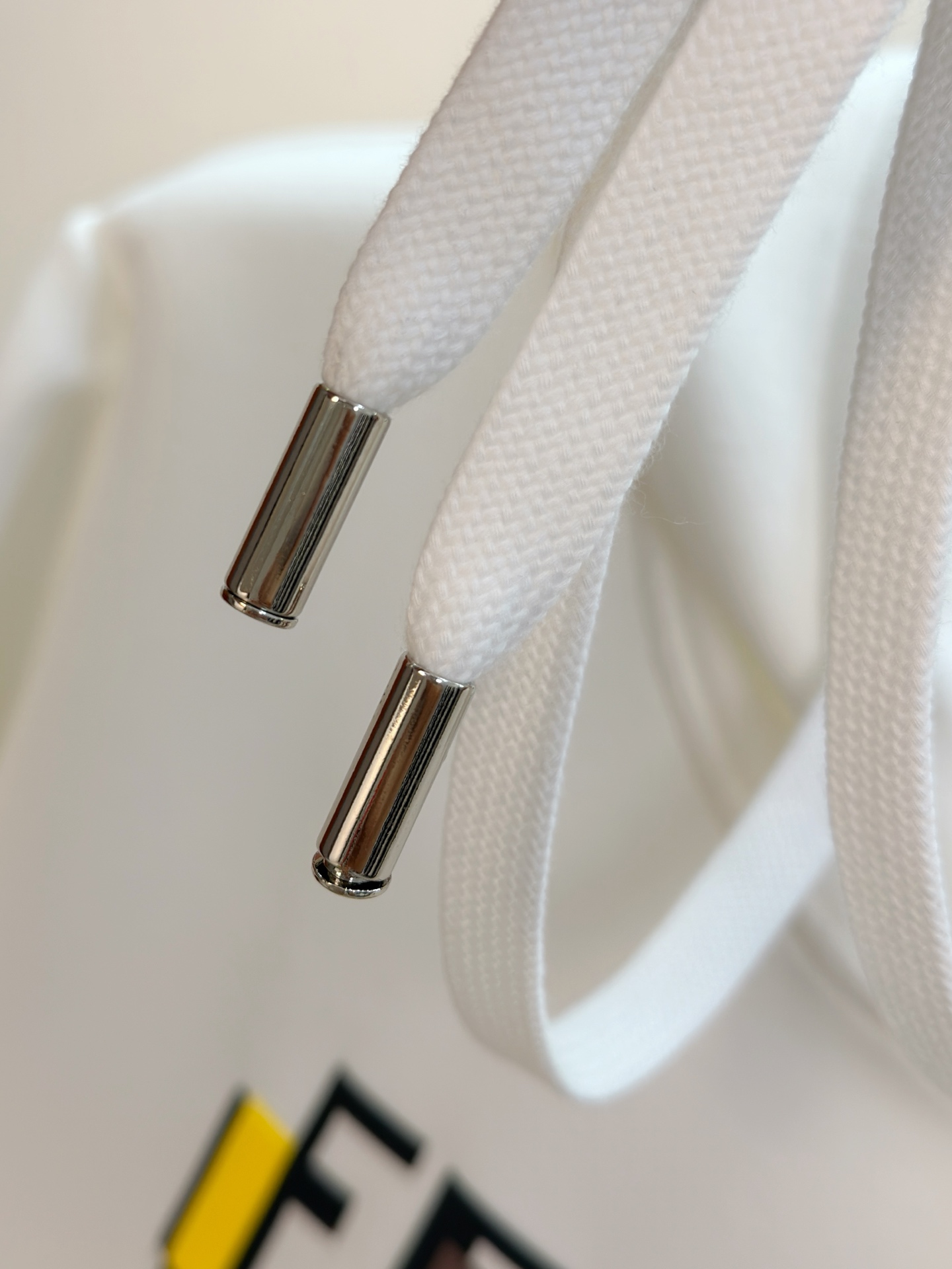 🌾芬迪25SS【新品】最新最顶级版本精美工艺连帽卫衣，最顶级的品质专柜原单套头衫，顶级制作工艺进口面料，