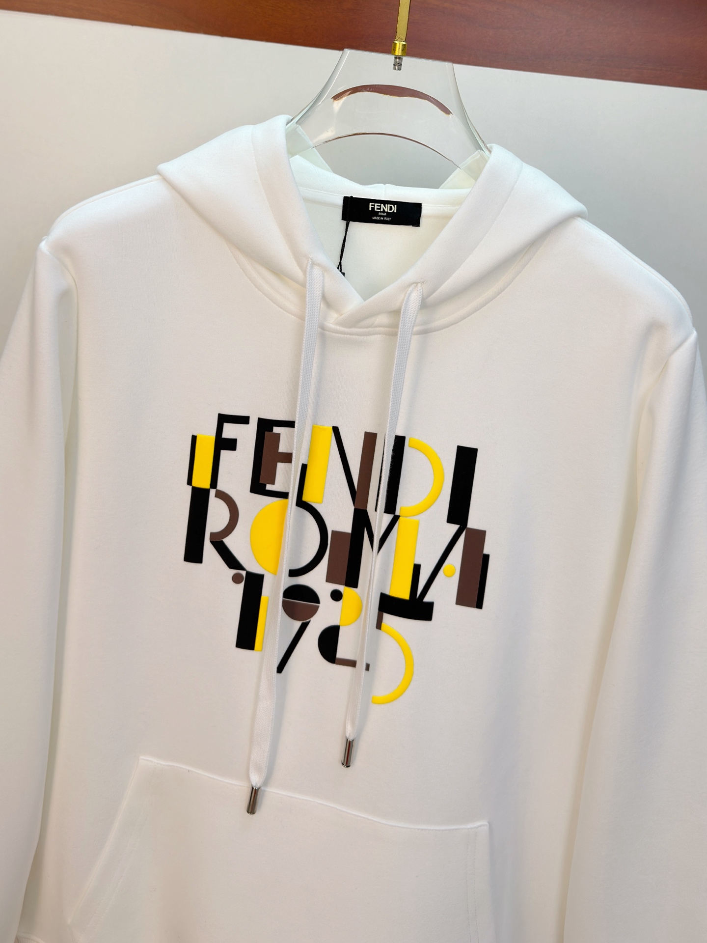 🌾芬迪25SS【新品】最新最顶级版本精美工艺连帽卫衣，最顶级的品质专柜原单套头衫，顶级制作工艺进口面料，