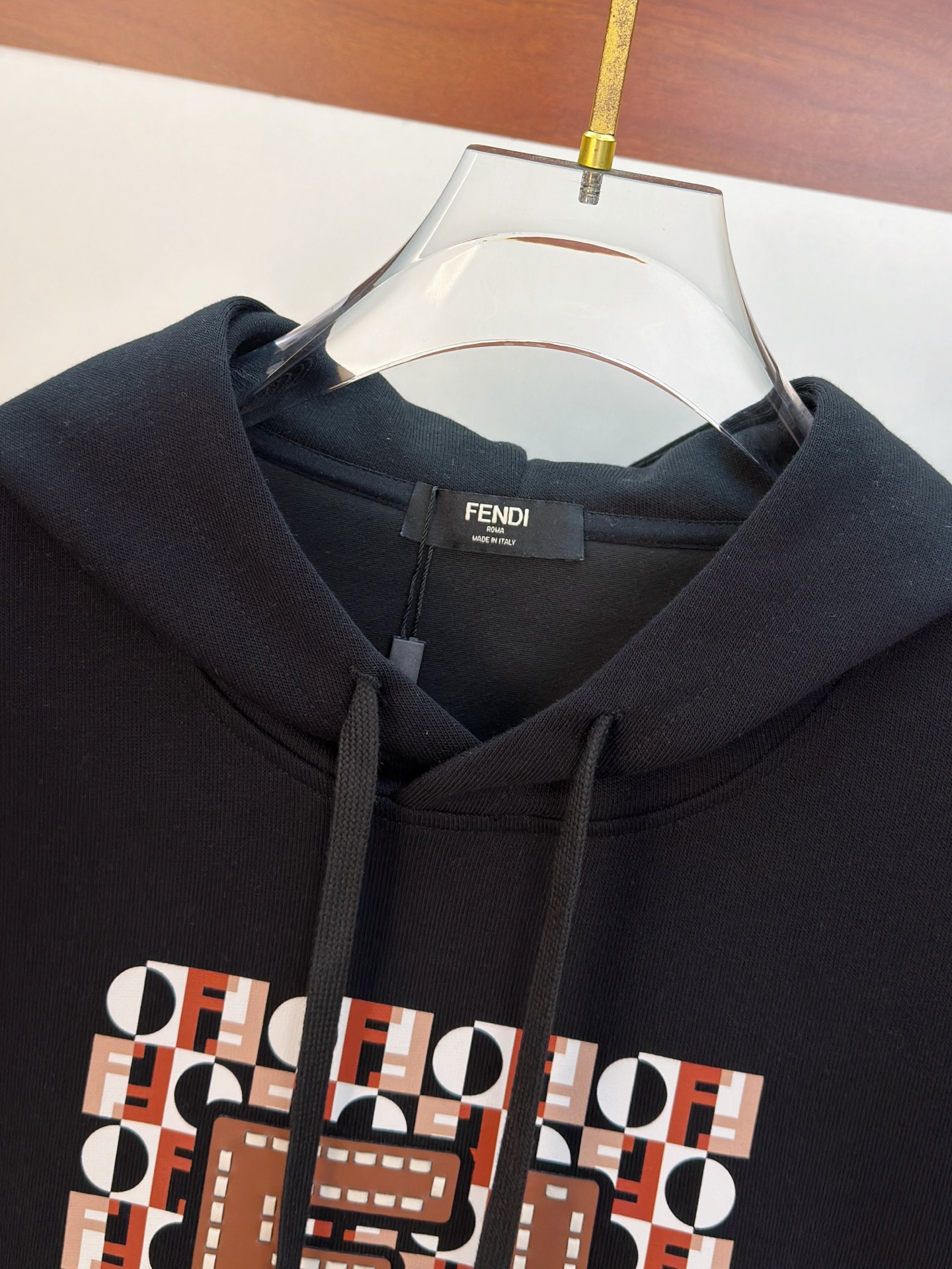 🌾芬迪25SS【新品】最新最顶级版本精美工艺连帽卫衣，最顶级的品质专柜原单套头衫，顶级制作工艺进口面料，