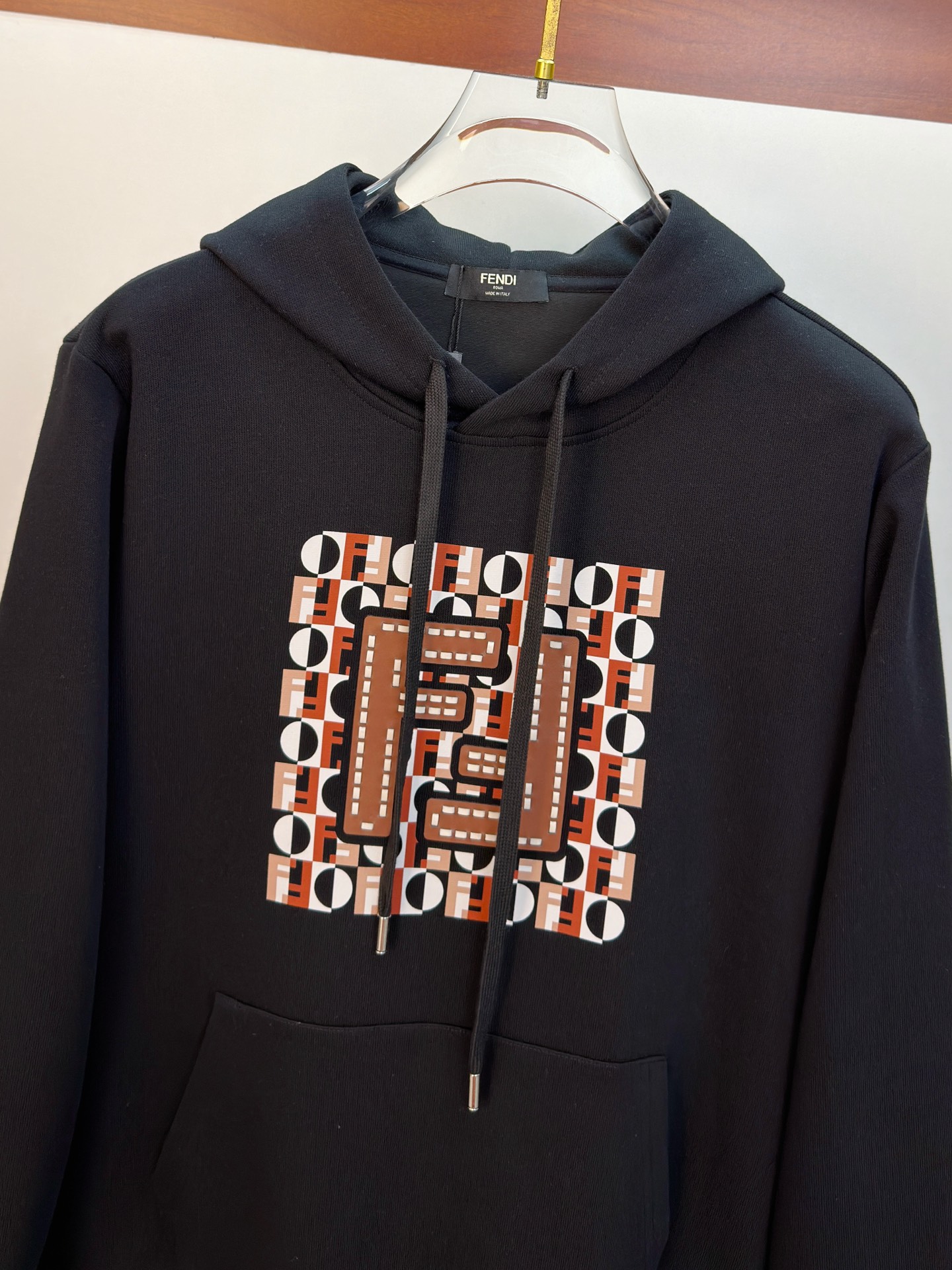 🌾芬迪25SS【新品】最新最顶级版本精美工艺连帽卫衣，最顶级的品质专柜原单套头衫，顶级制作工艺进口面料，