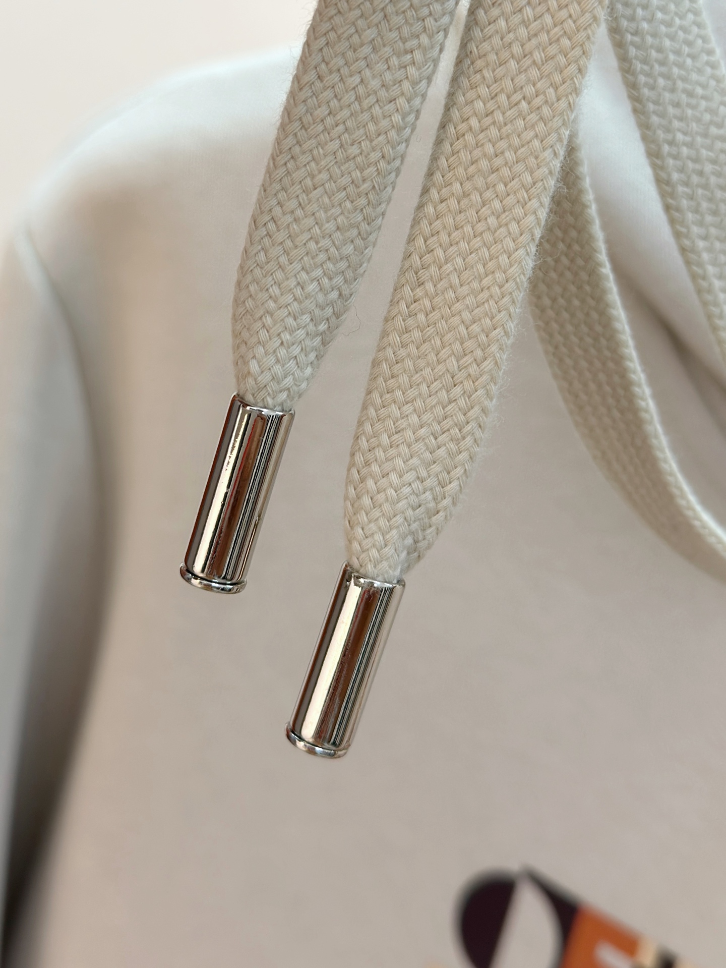 🌾芬迪25SS【新品】最新最顶级版本精美工艺连帽卫衣，最顶级的品质专柜原单套头衫，顶级制作工艺进口面料，