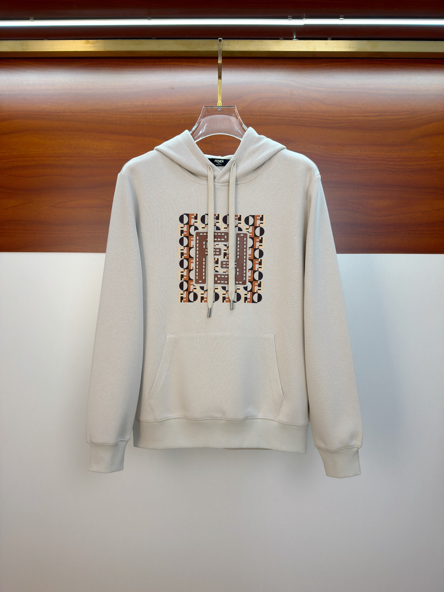 🌾芬迪25SS【新品】最新最顶级版本精美工艺连帽卫衣，最顶级的品质专柜原单套头衫，顶级制作工艺进口面料，