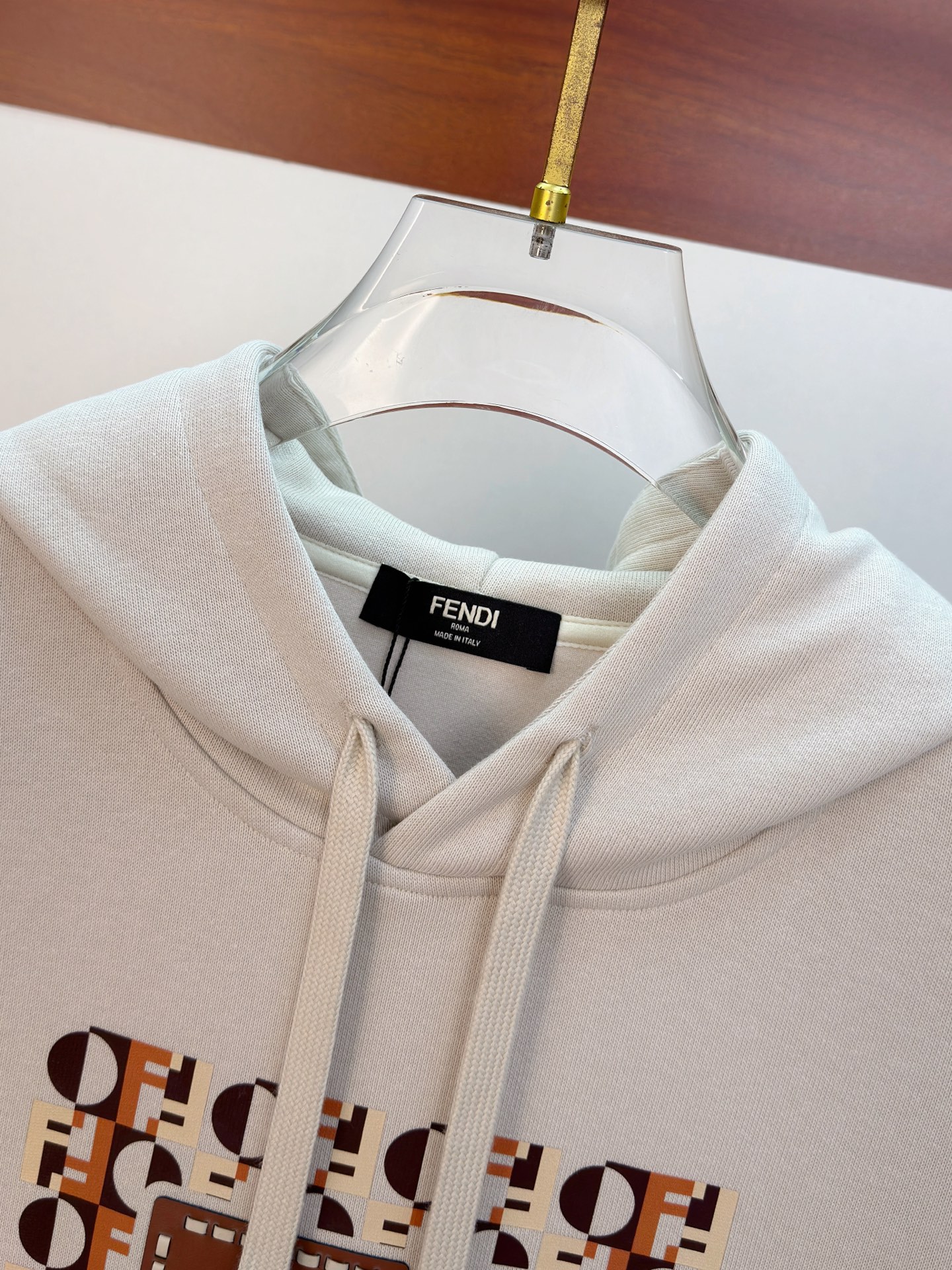 🌾芬迪25SS【新品】最新最顶级版本精美工艺连帽卫衣，最顶级的品质专柜原单套头衫，顶级制作工艺进口面料，