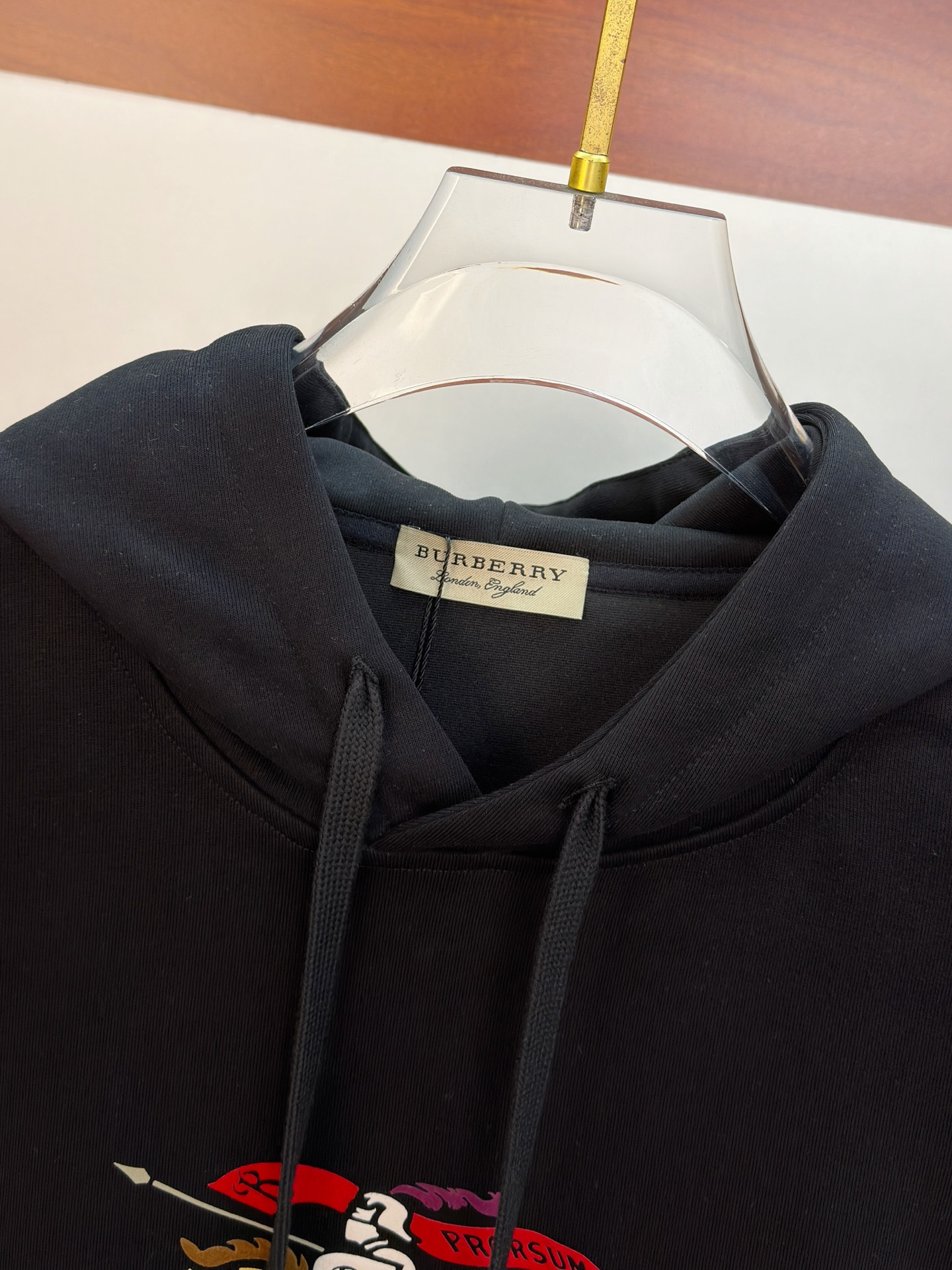 🌾巴宝莉25SS【新品】最新最顶级版本精美工艺连帽卫衣，最顶级的品质专柜原单套头衫，顶级制作工艺进口面料