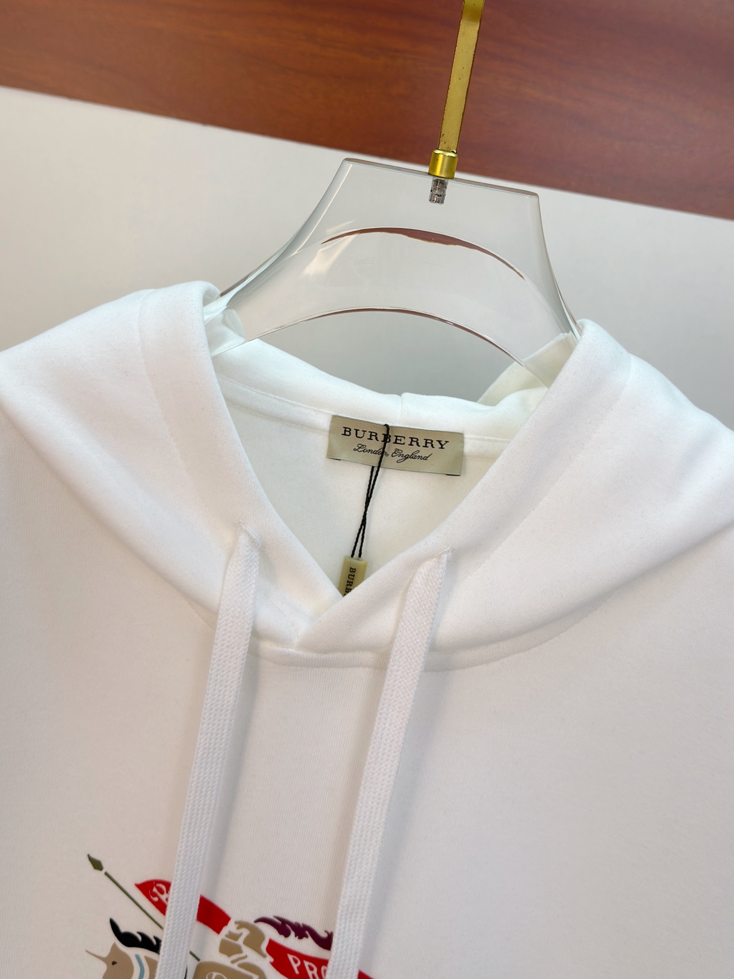 🌾巴宝莉25SS【新品】最新最顶级版本精美工艺连帽卫衣，最顶级的品质专柜原单套头衫，顶级制作工艺进口面料