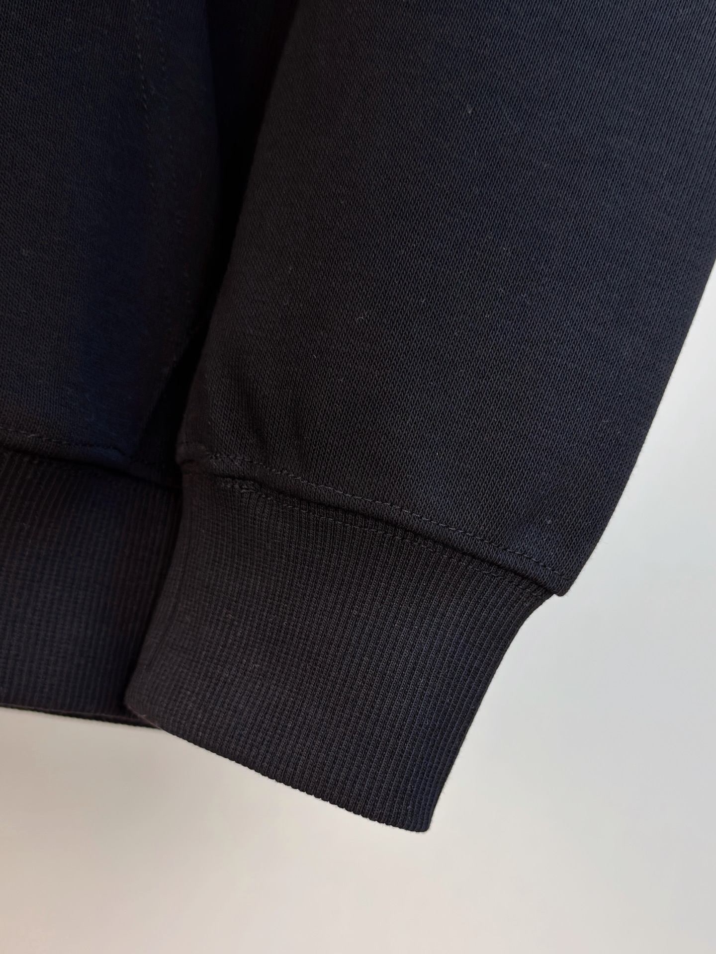 🌾罗意威25SS【新品】最新最顶级版本精美工艺连帽卫衣，最顶级的品质专柜原单套头衫，顶级制作工艺进口面料