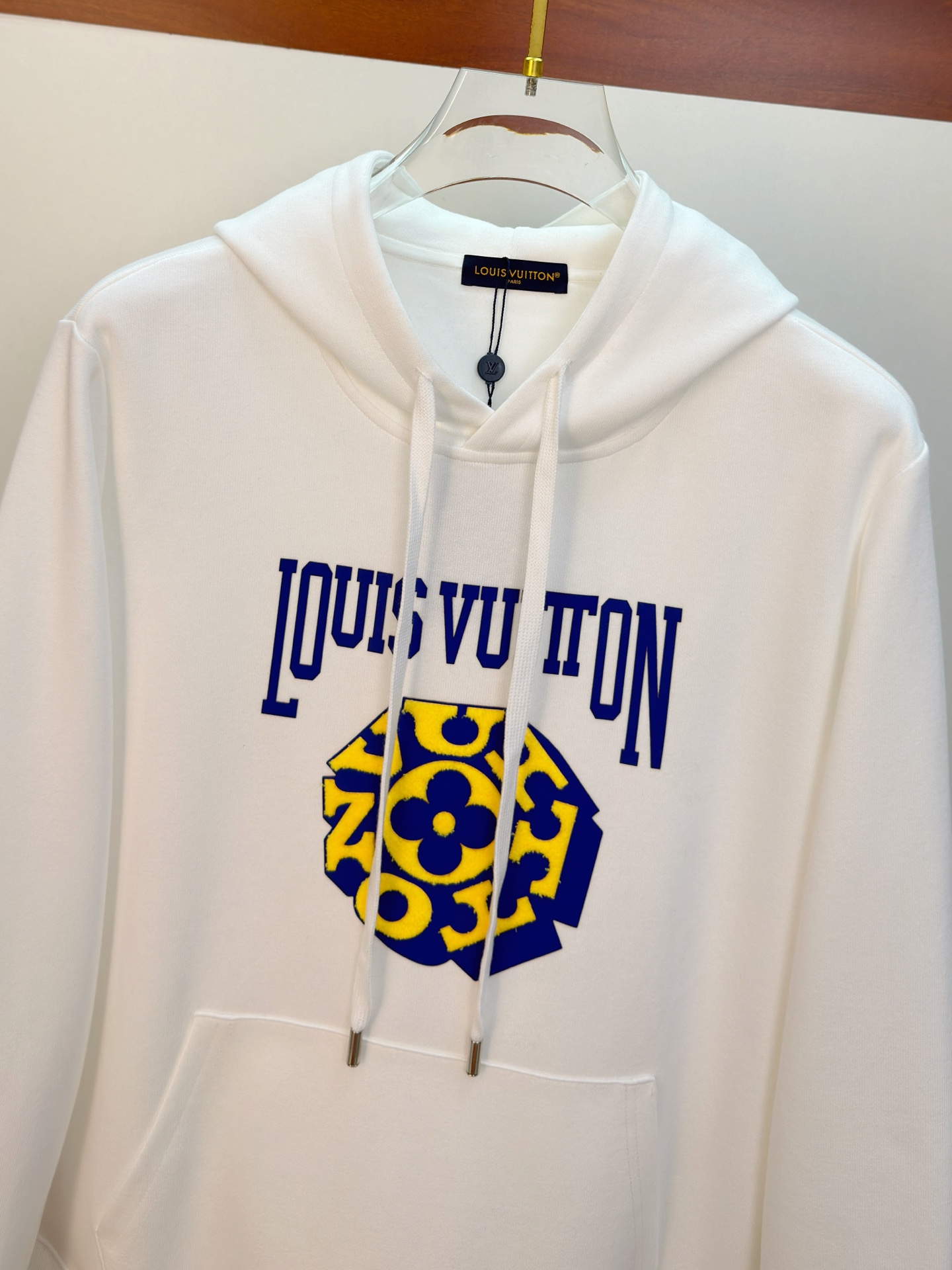 🌾 LV 25SS【新品】最新最顶级版本精美工艺连帽卫衣，最顶级的品质专柜原单套头衫，顶级制作工艺进口面