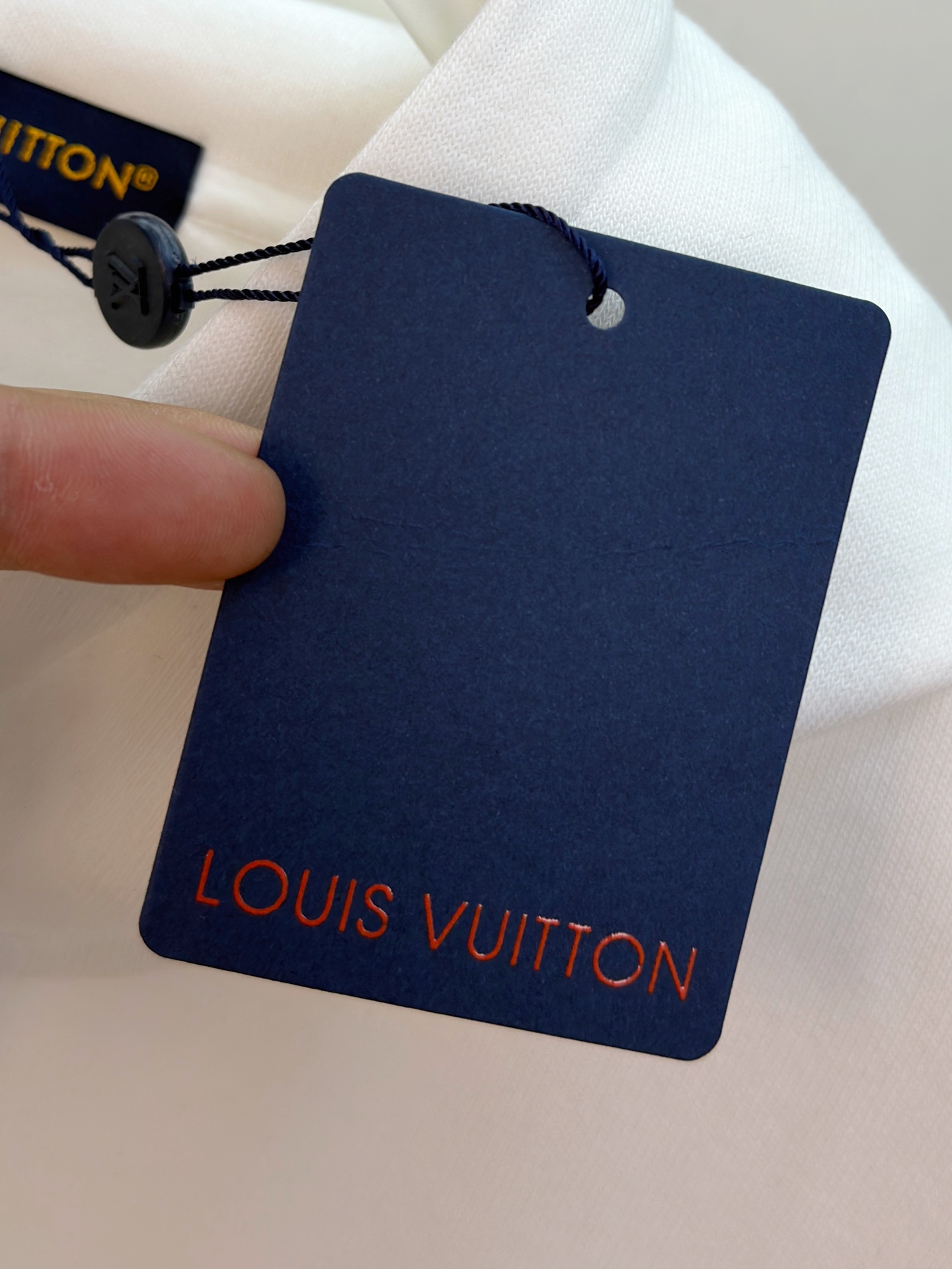 🌾 LV 25SS【新品】最新最顶级版本精美工艺连帽卫衣，最顶级的品质专柜原单套头衫，顶级制作工艺进口面