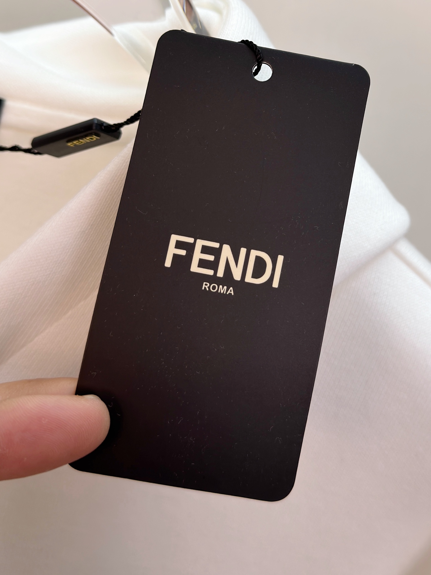 🌾芬迪25SS【新品】最新最顶级版本精美工艺连帽卫衣，最顶级的品质专柜原单套头衫，顶级制作工艺进口面料，