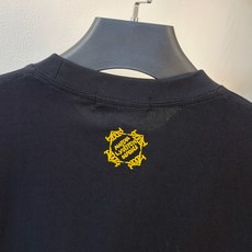 PLV 夏季新款短袖T恤,特色的线绣工艺,个性艺术系列全网独家首发 百搭款细节处理完美240克纯棉面料十 PLV 夏季新款短袖T恤,特色的线绣工艺,个性艺术系列全网独家首发 百搭款细节处理完美240克纯棉面料十