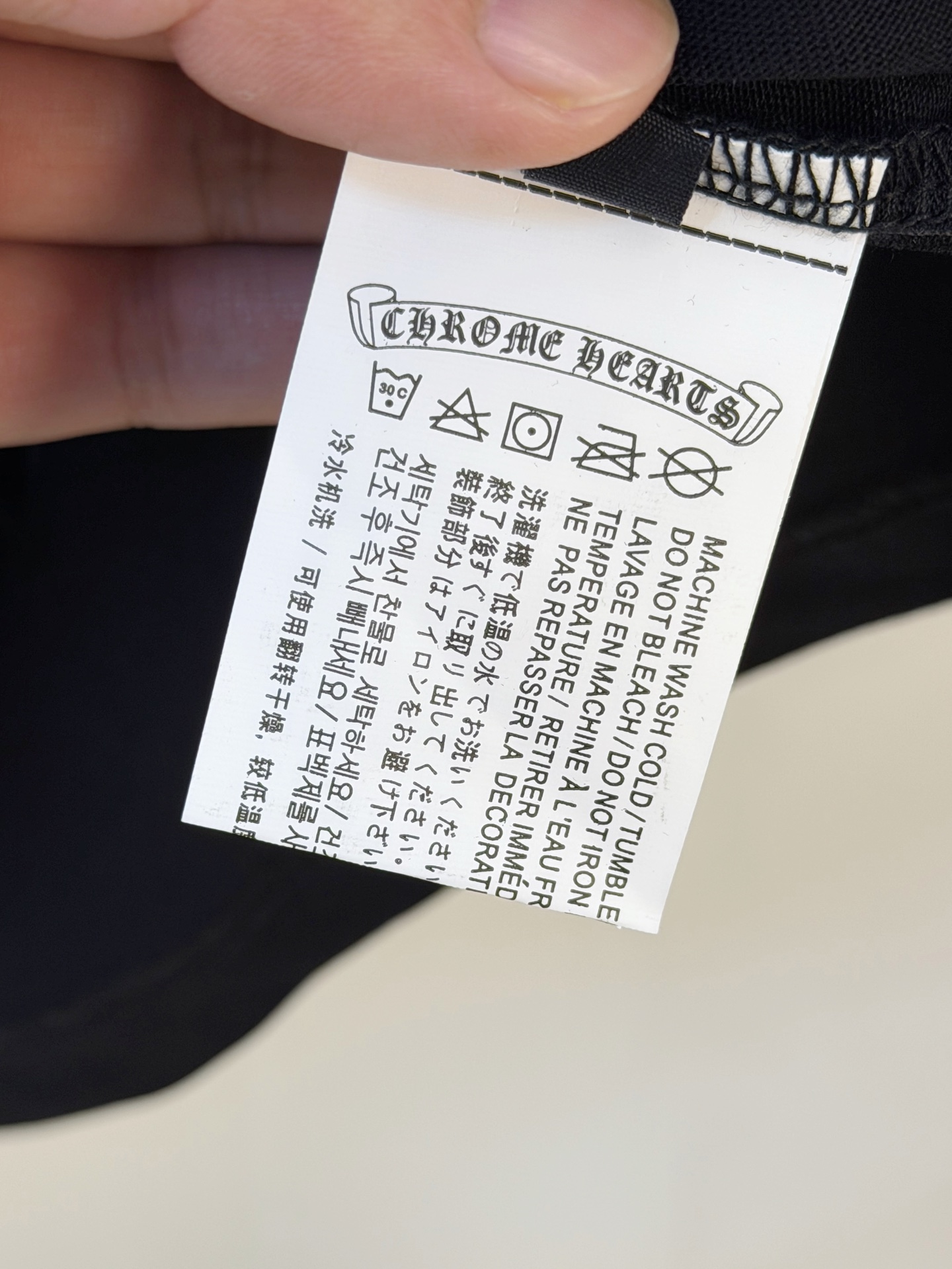 P克罗心夏季新款短袖T恤，特色的线绣工艺，个性艺术系列全网独家首发 百搭款细节处理完美240克纯棉面料十