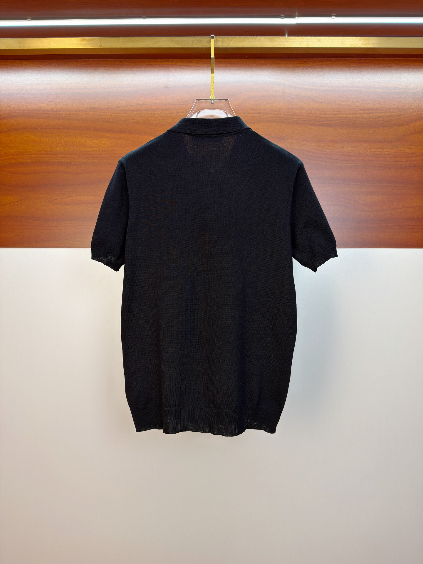 P巴宝莉2026春夏新款男士顶级针织短袖T恤，品牌最新设计元素！既不单调也不复杂,恰到好处的展现品味！客