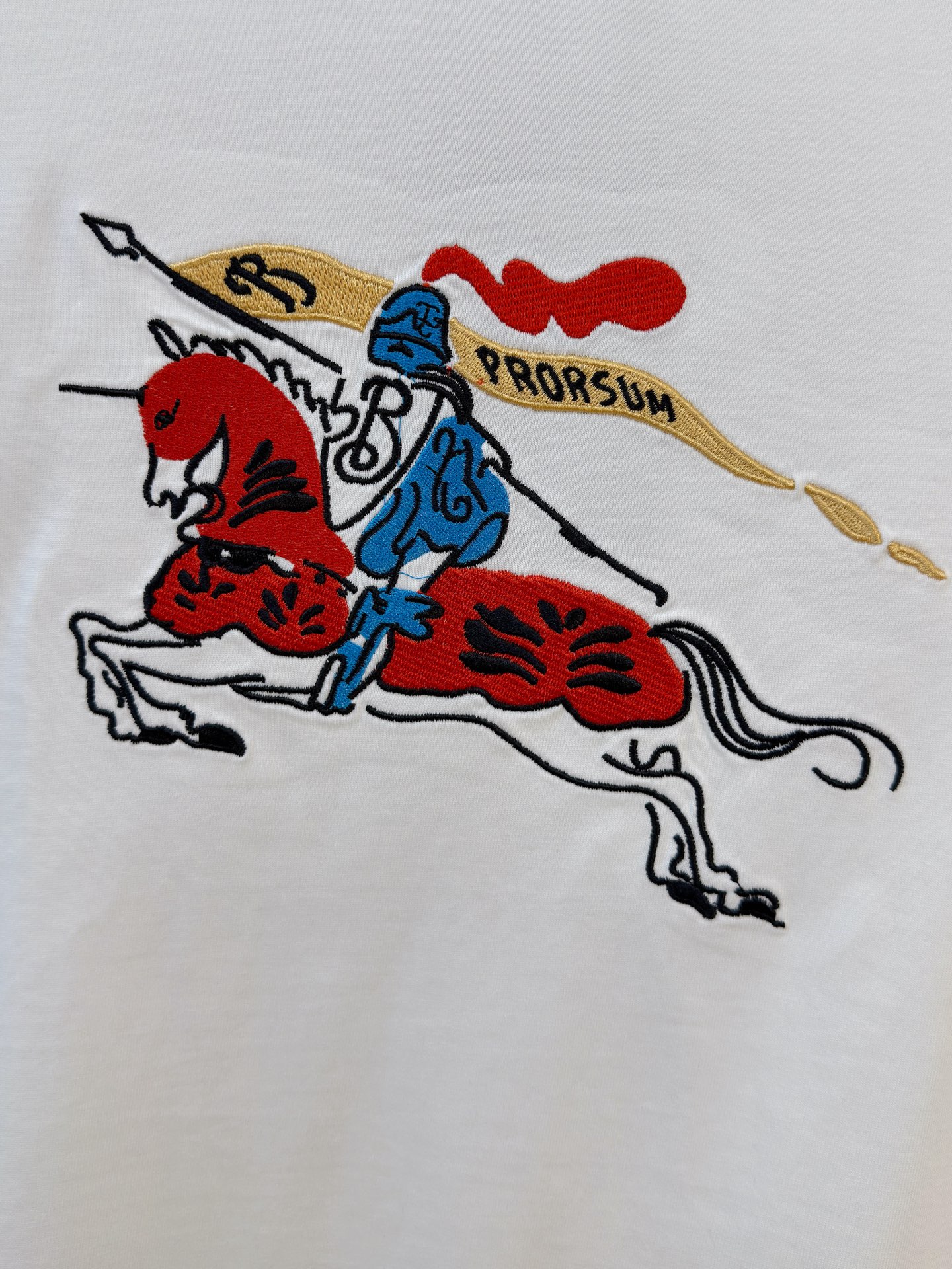 P巴宝莉2026夏季新款短袖T恤，个性艺术系列全网独家首发 百搭款细节处理完美纯棉面料十分精致 原版面料