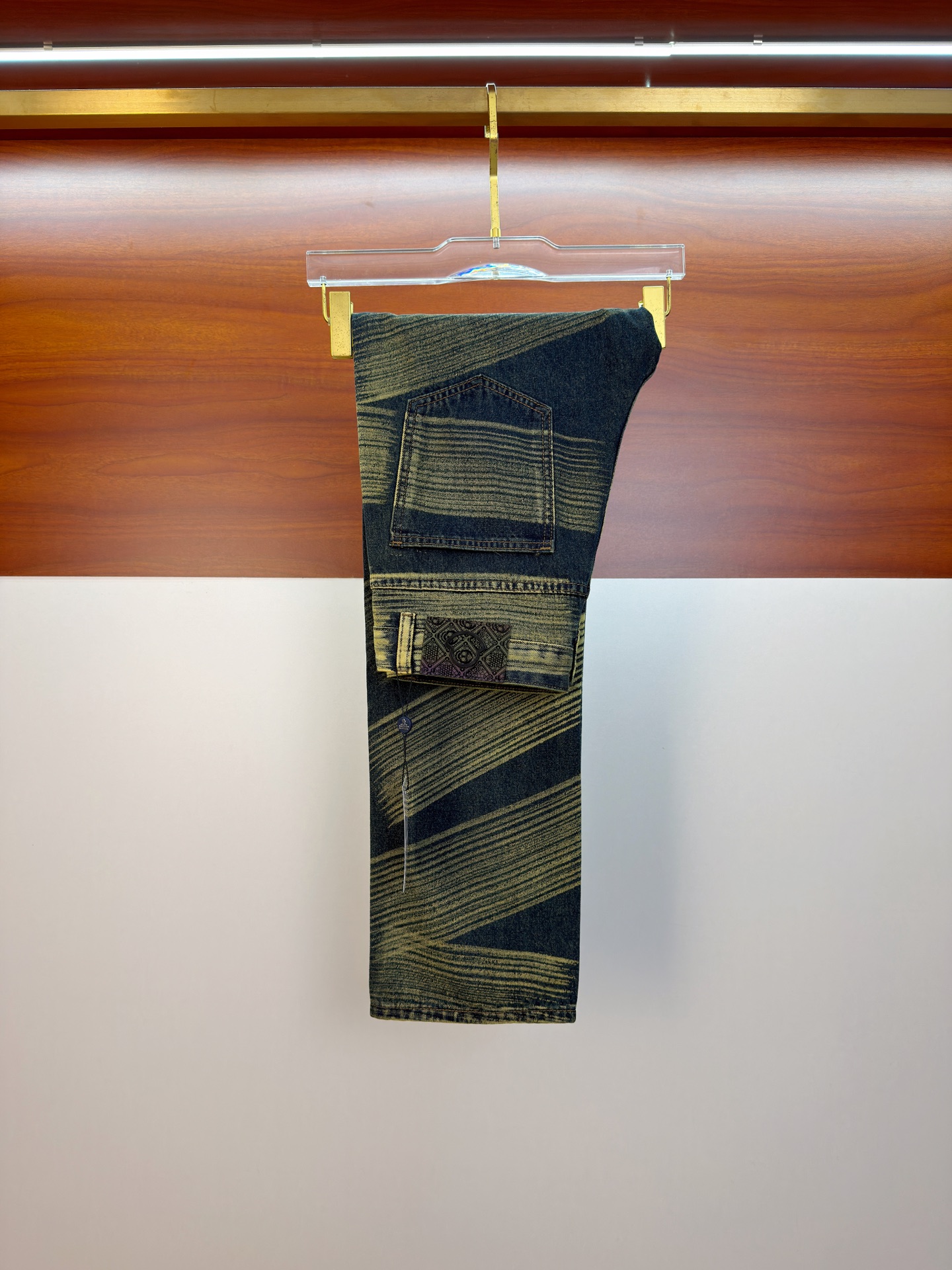 NO:761580,Meng Mouth [New Product] High-end Exclusive Sale 26SS Four Seasons Super Burning Street Jeans Series Exclusively and Grandly Launched Original Customized High-Quality Fabric Customized Hardware Slim Fit Fabric with Elasticity Micro-Stretch Upper Body Highly Comfortable A Must-Have Product!  Counter sizes 29-38 (no 35, no 37),,Moncler,jeans,19860909蒙口【新品】高端独家发售 26SS四季款超燃炸街系列之最牛仔裤 独家隆重推出 原版定制高端品质面料 定制五金版型修身剪裁 面料带弹力 微弹上身舒适度超高 必爆单品！专柜尺码29-38（无35无37）,,Moncler,jeans,,Men's clothing