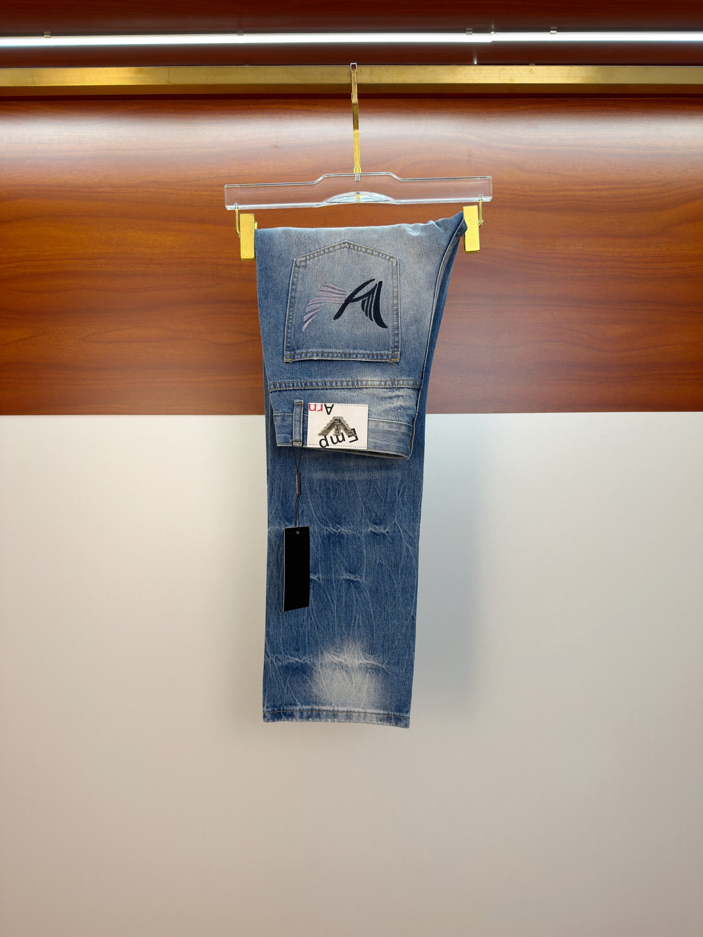 NO:761662,Armani [New Product] High-end Exclusive Sale 26SS Four Seasons Super Burning Street Jeans Series Exclusively and Grandly Launched Original Customized High-Quality Fabric Customized Hardware Slim Fit Fabric with Elasticity Micro-Stretch Upper Body Highly Comfortable A Must-Have Product!  Counter sizes 29-38 (no 35, no 37), armani,jeans,19860909阿玛尼【新品】高端独家发售 26SS四季款超燃炸街系列之最牛仔裤 独家隆重推出 原版定制高端品质面料 定制五金版型修身剪裁 面料带弹力 微弹上身舒适度超高 必爆单品！专柜尺码29-38（无35无37）,,armani,jeans,,Men's clothing