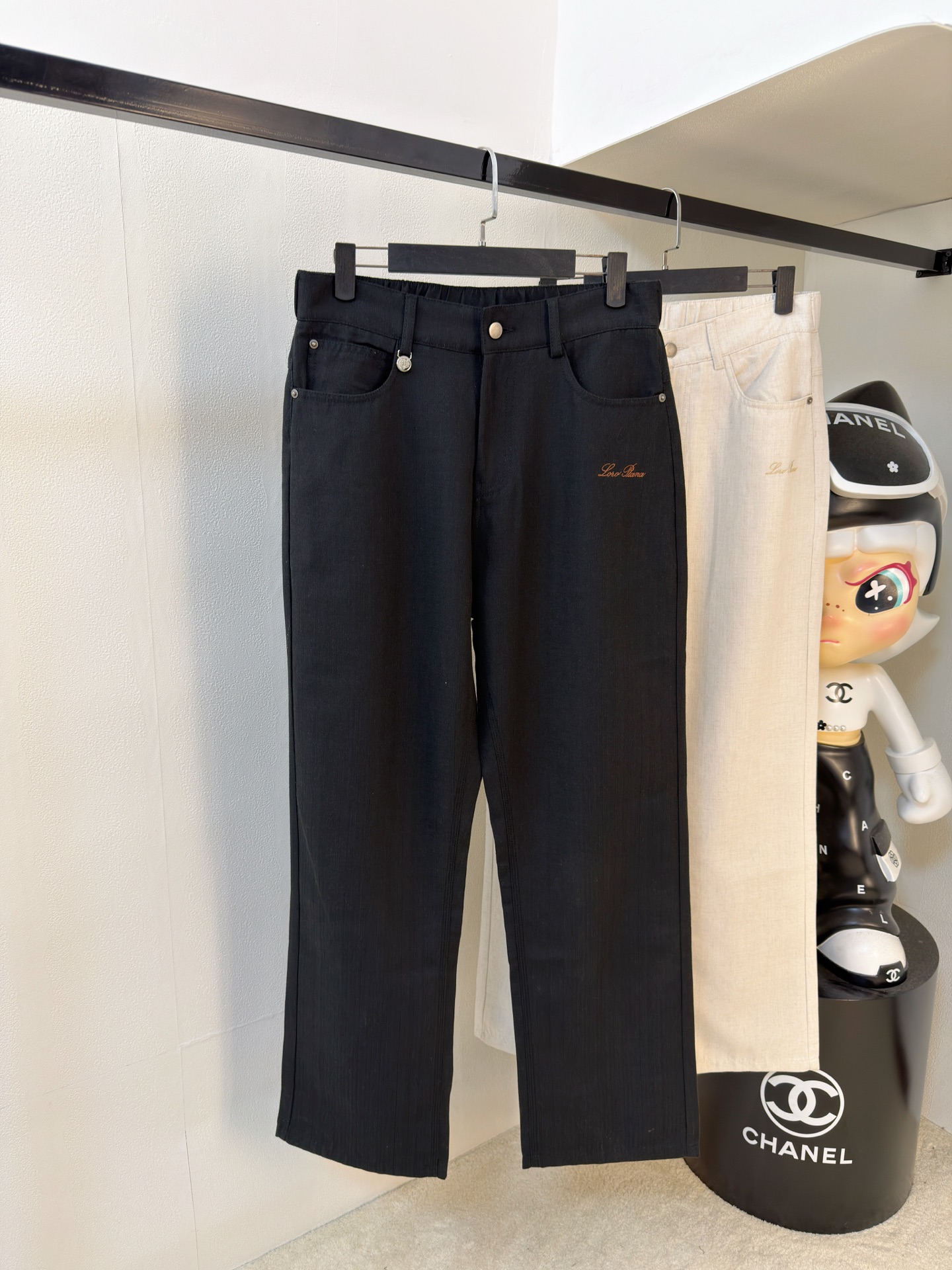 NO:936232,LP [New Product] High-end exclusive sale of 26SS summer overalls super hot street series!  Exclusively launched with original customized high-end quality fabrics, customized hardware and slim fit. The fabric is stretchy and has a micro-elastic upper body for super comfort. A must-have item!  Counter size M-4XL,, loro piana,19860909LP【新品】高端独家发售 26SS夏季工装裤款超燃炸街系列！独家隆重推出 原版定制高端品质面料 定制五金版型修身剪裁 面料带弹力 微弹上身舒适度超高 必爆单品！专柜尺码M-4XL,,loro piana,,Men's clothing