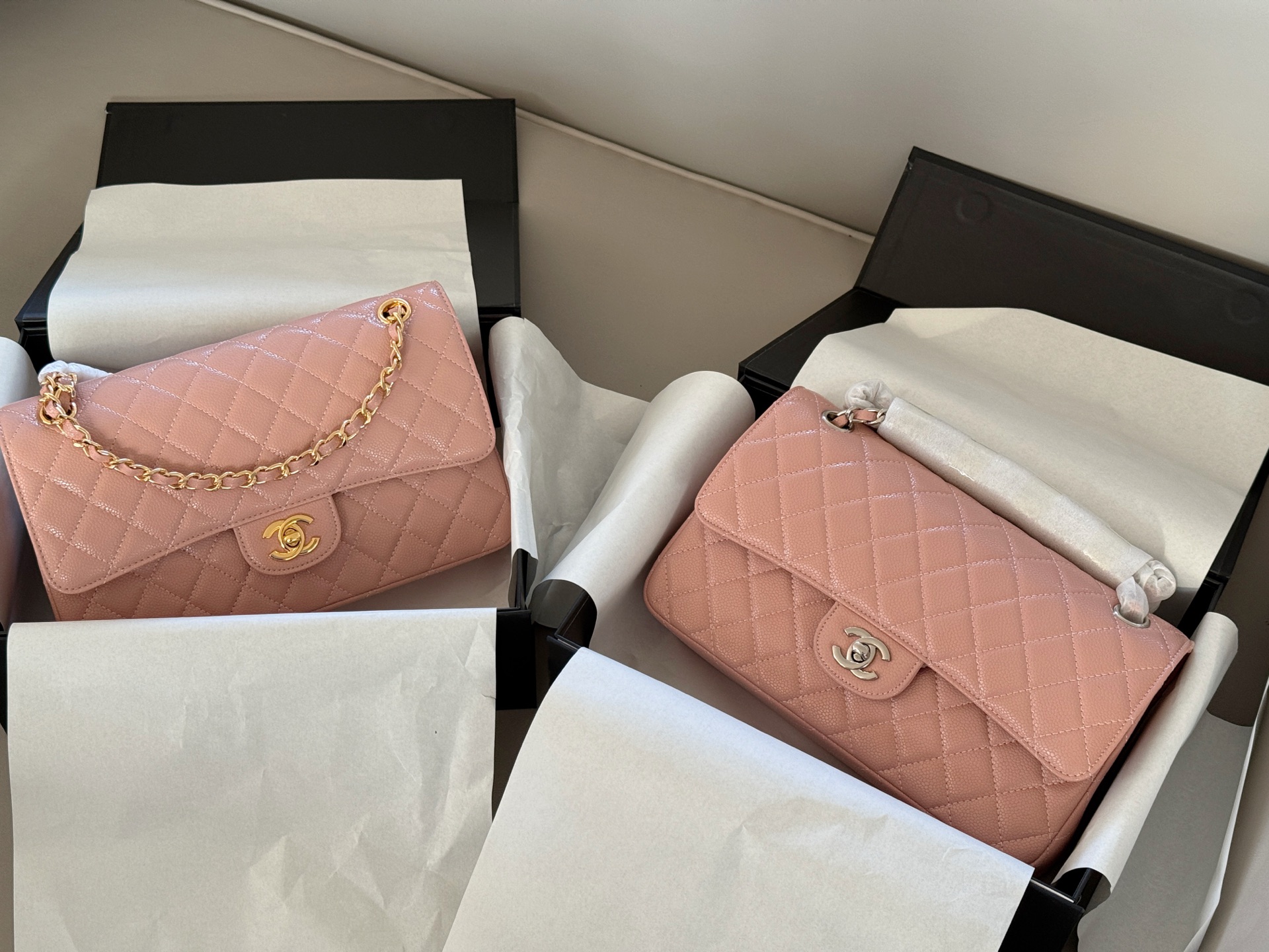 Elegante Bolso Chanel CF Rosa de Piel Caviar con Cadena Dorada 10 i1747457693909 522 0 8
