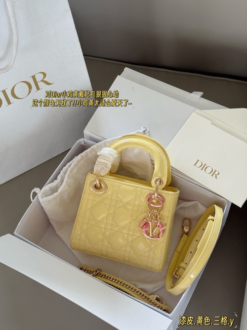 Bolso Lady Dior Amarillo Piel Charol Mini con Tres Compartimentos 16 Bolso Lady Dior Amarillo Piel Charol Mini con Tres Compartimentos