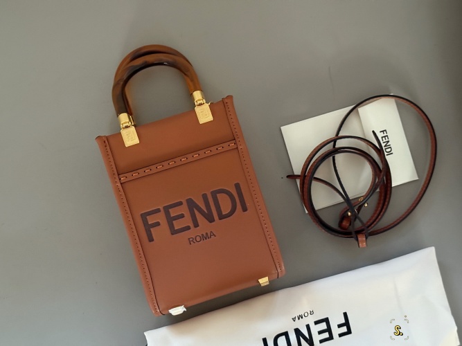 Fendi Mini Tote Bag, Hand-held, Shoulder-carried, or Cross-body Bag for Women 1 Fendi Mini Tote Bag, Hand-held, Shoulder-carried, or Cross-body Bag for Women