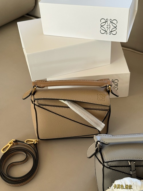 Loewe Puzzle Mini Leather Bag, Geometric Design, Timeless Elegance 1 Loewe Puzzle Mini Leather Bag, Geometric Design, Timeless Elegance
