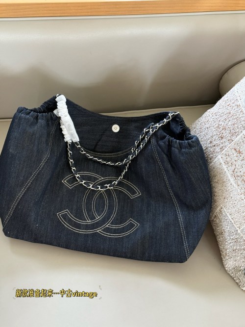 Chanel Vintage Denim Tote Bag, Chain Accents, Spacious Interior (44*28cm) 1 Chanel Vintage Denim Tote Bag, Chain Accents, Spacious Interior (44*28cm)