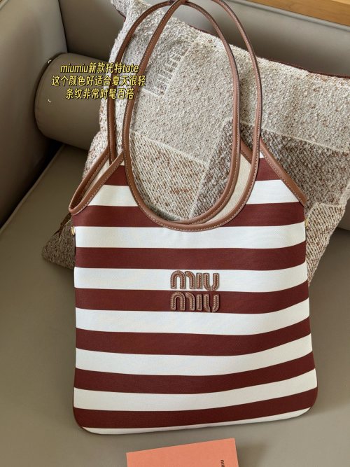 Miu Miu Striped Tote Bag: Stylish & Lightweight for Spring/Summer! 1 Miu Miu Striped Tote Bag: Stylish & Lightweight for Spring/Summer!