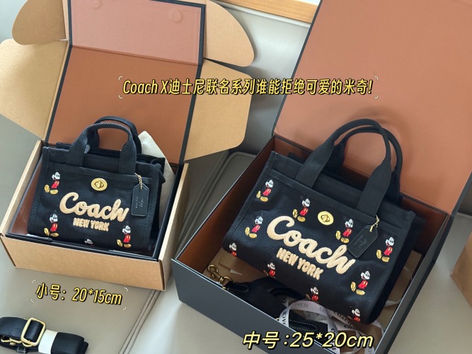 Coach x Disney Bolso Tote Cargo con Mickey Mouse, Negro 24 Coach x Disney Bolso Tote Cargo con Mickey Mouse, Negro
