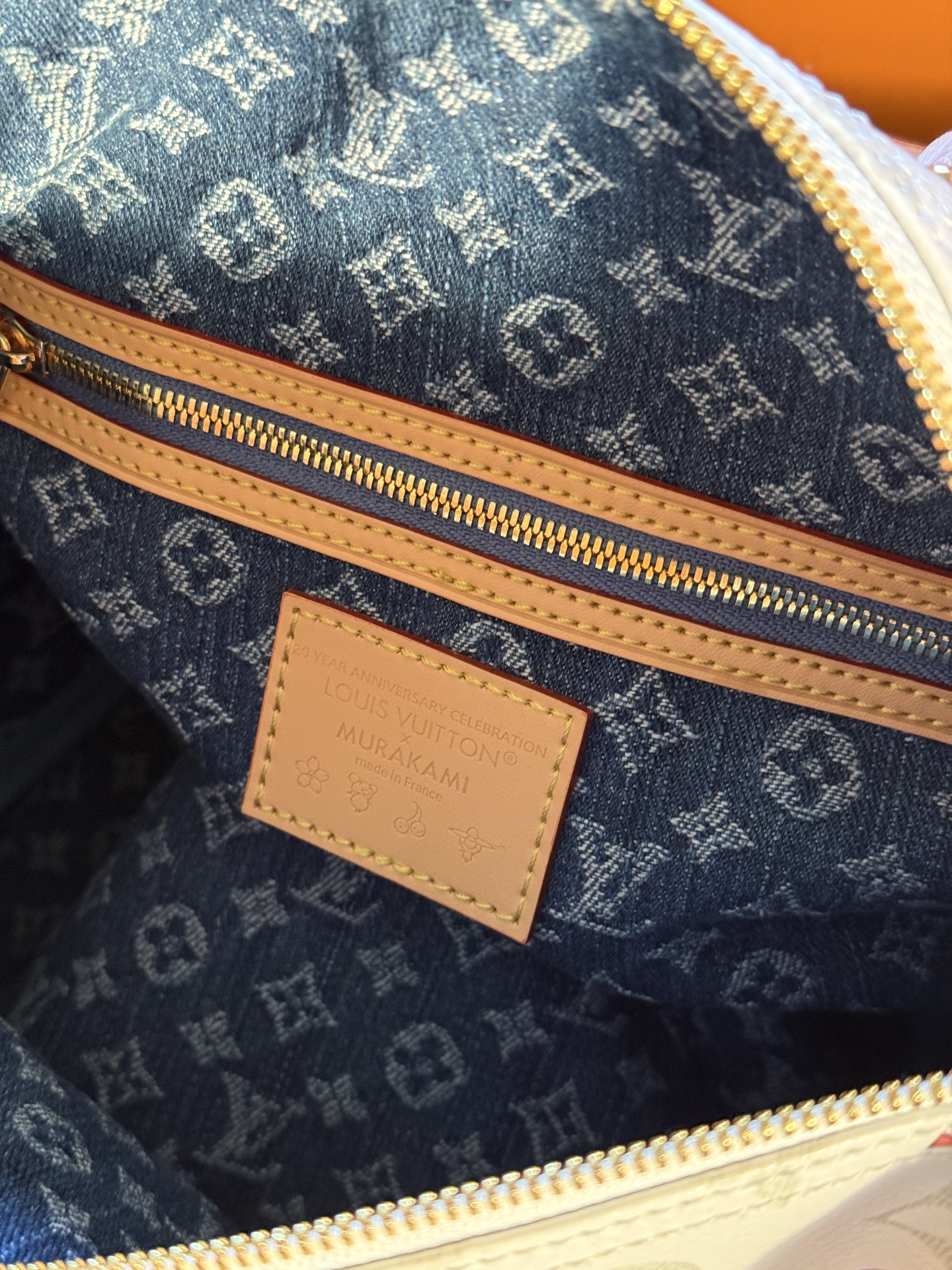 Louis Vuitton Speedy 30: Bolso Icónico con Diseño de Cerezas 7 i1754796868309 7051 0 6