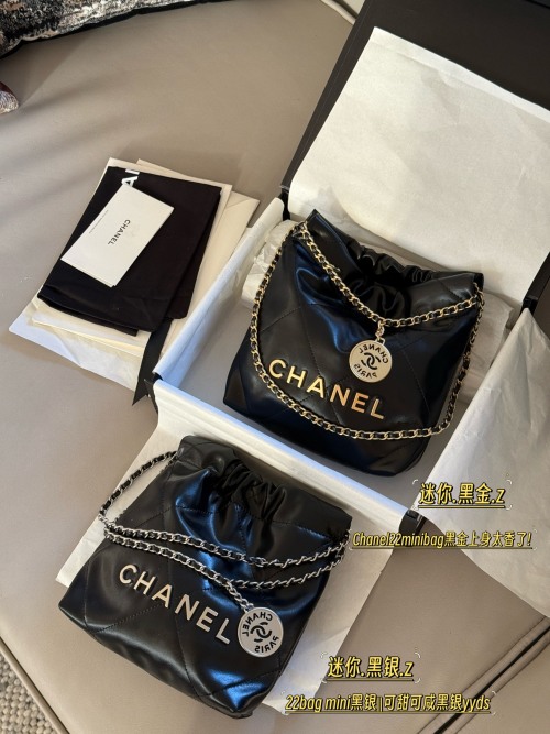 שק יותר מיני Chanel 22 מבוקר בעור קנייה ומהדר עור עדכני! 1 שק יותר מיני Chanel 22 מבוקר בעור קנייה ומהדר עור עדכני!