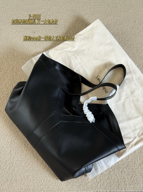 Yves Saint Laurent Y-Tote Bolso de Cuero Negro, 37 x 32 cm 15 Yves Saint Laurent Y-Tote Bolso de Cuero Negro, 37 x 32 cm