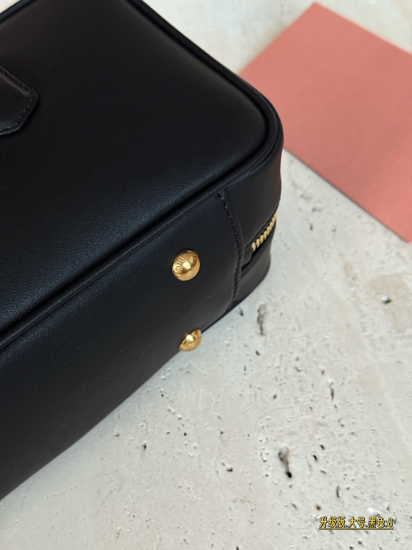 Miu Miu Bolos Bowling Satchel de Cuero Auténtico, Negro 8 i1755227235595 3433 0 7