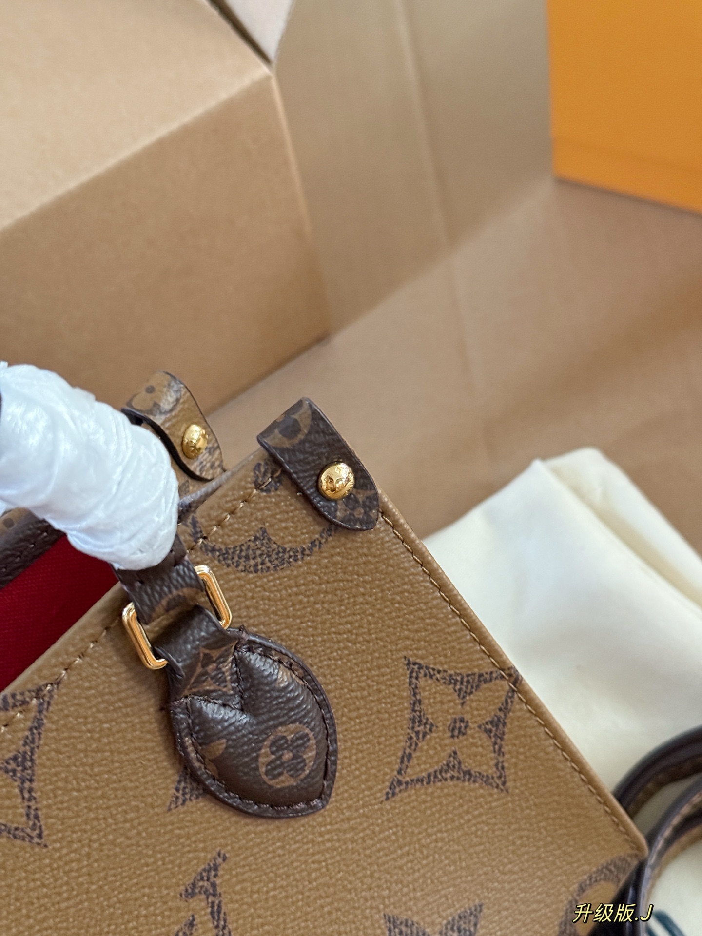 Louis Vuitton Mini OnTheGo BB Handbag, 18.5*15cm, Acero Inoxidable 5 i1758166168338 9092 0 3