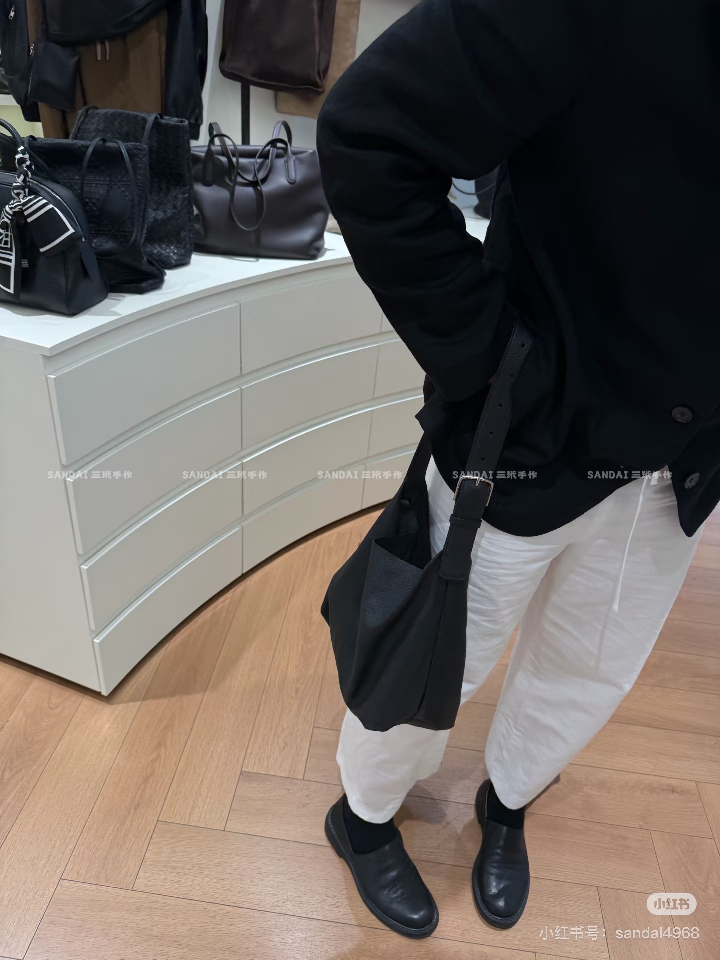 大人気偽物 トートバッグ ロゴ カーフスキン