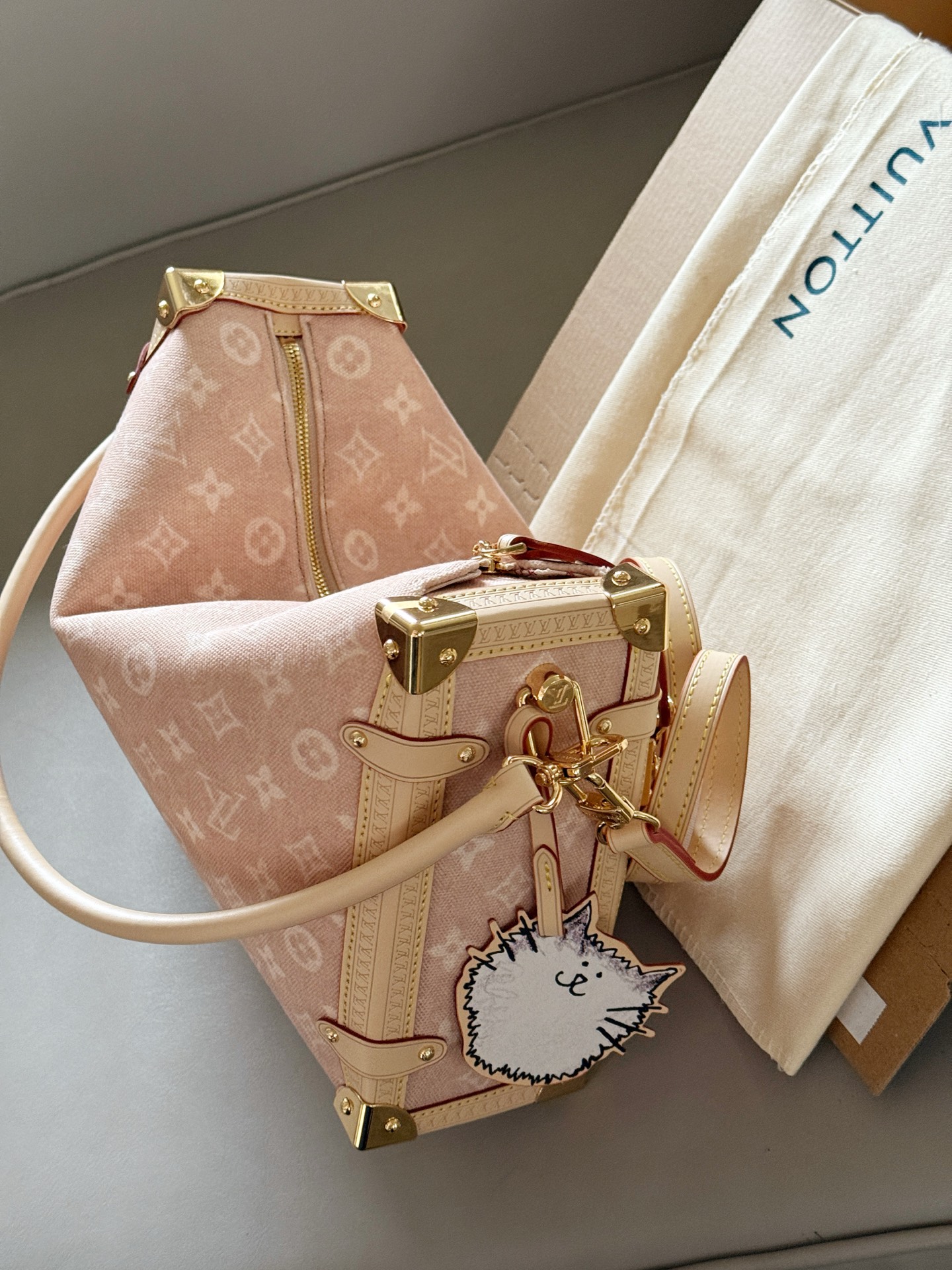 大人気偽物 トートバッグ ロゴ カーフスキン