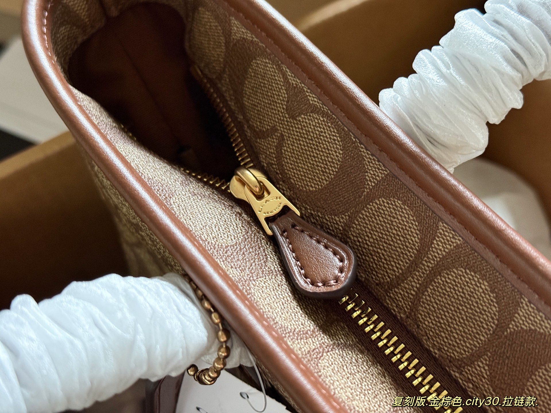 大人気偽物 トートバッグ ロゴ カーフスキン