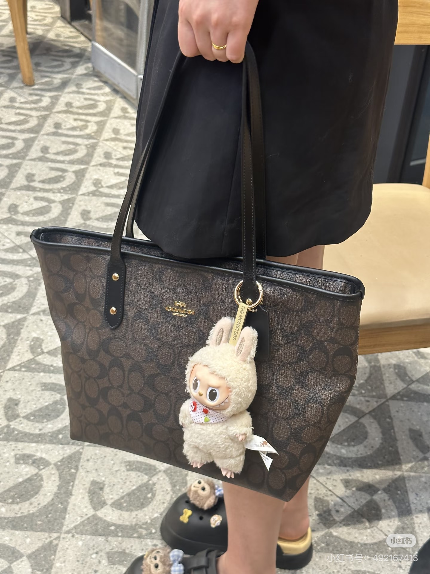 大人気偽物 トートバッグ ロゴ カーフスキン