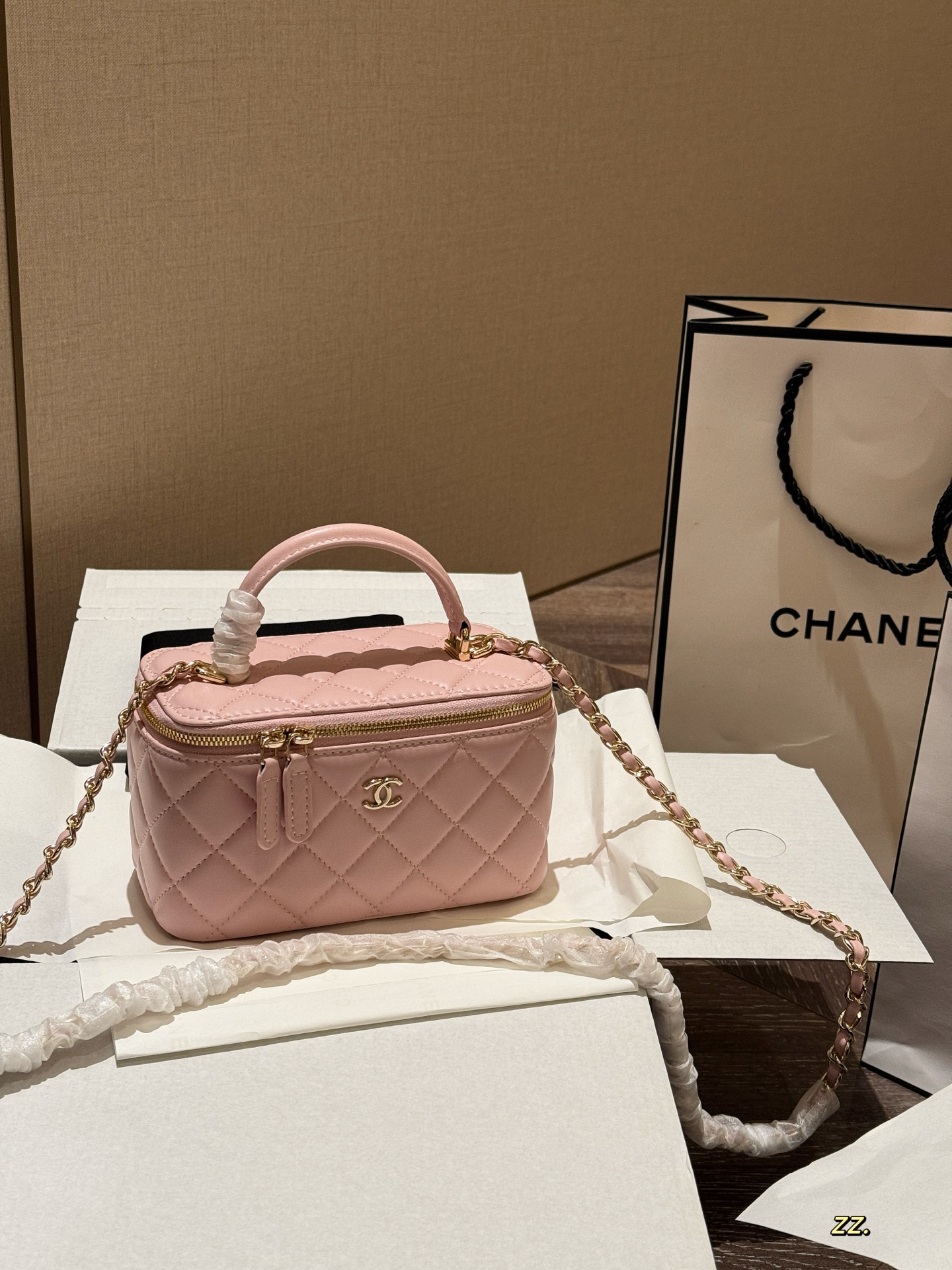 大人気偽物 トートバッグ ロゴ カーフスキン