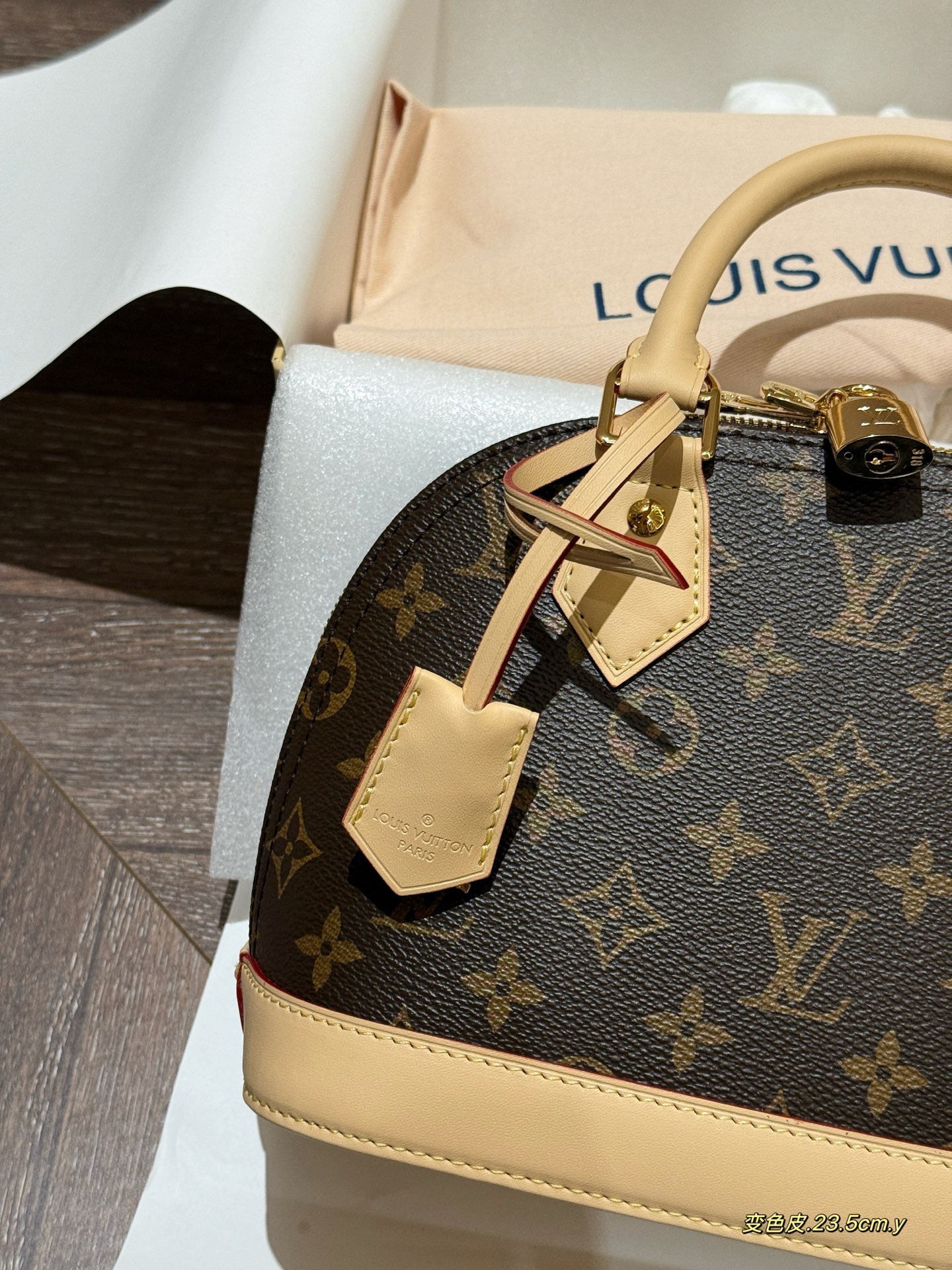 大人気偽物 トートバッグ ロゴ カーフスキン